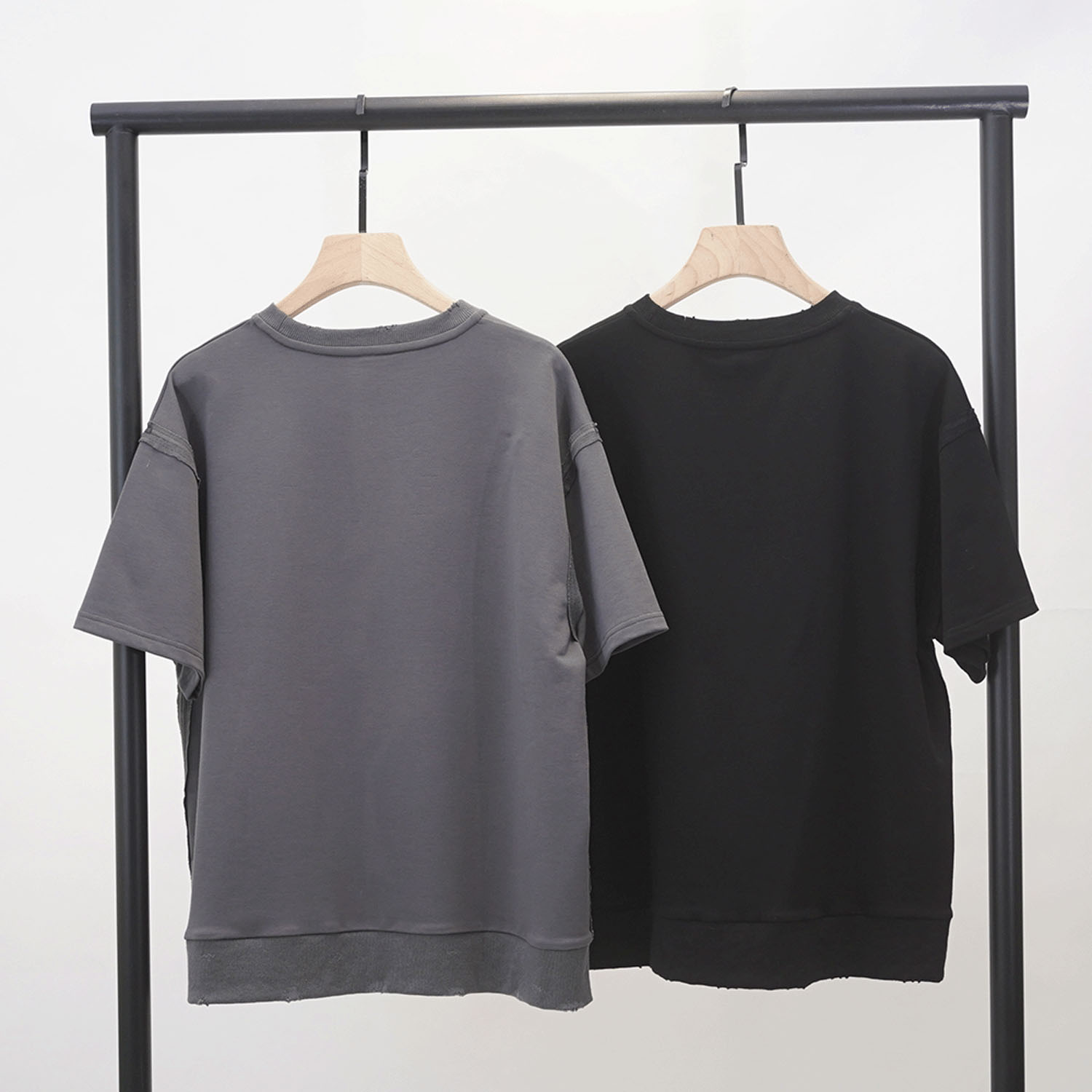 33℃ ラバーブラシプリントダメージ加工 Tシャツ - 画像3