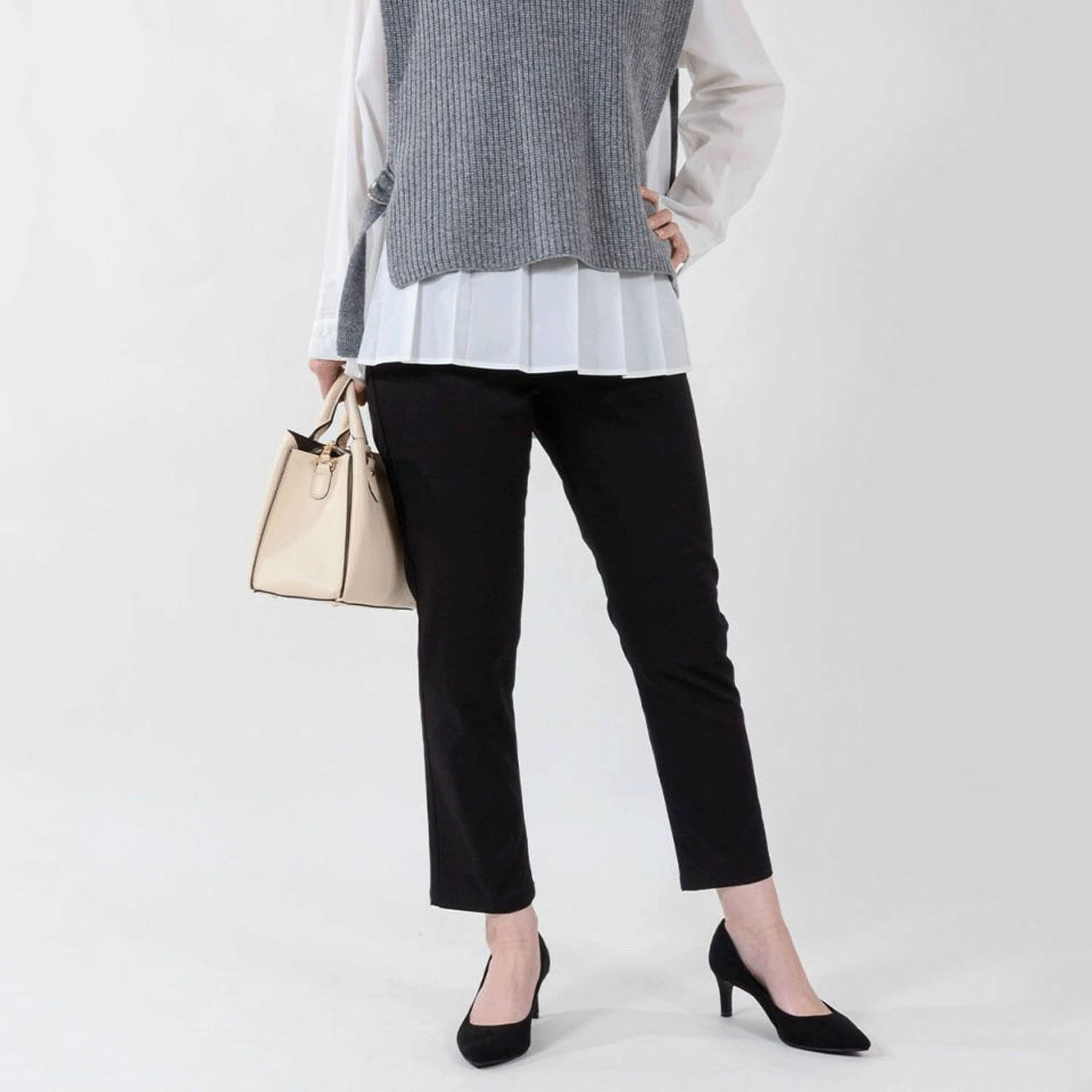 aiai テンセルストレッチアンクルテーパードパンツ - 画像5