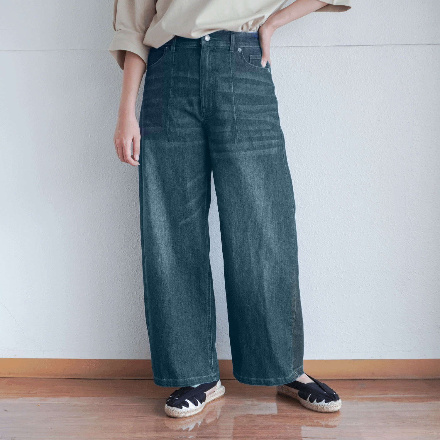 JEUNE ET JOYEUX TCストレッチ デニムカーヴィーパンツ - 画像6