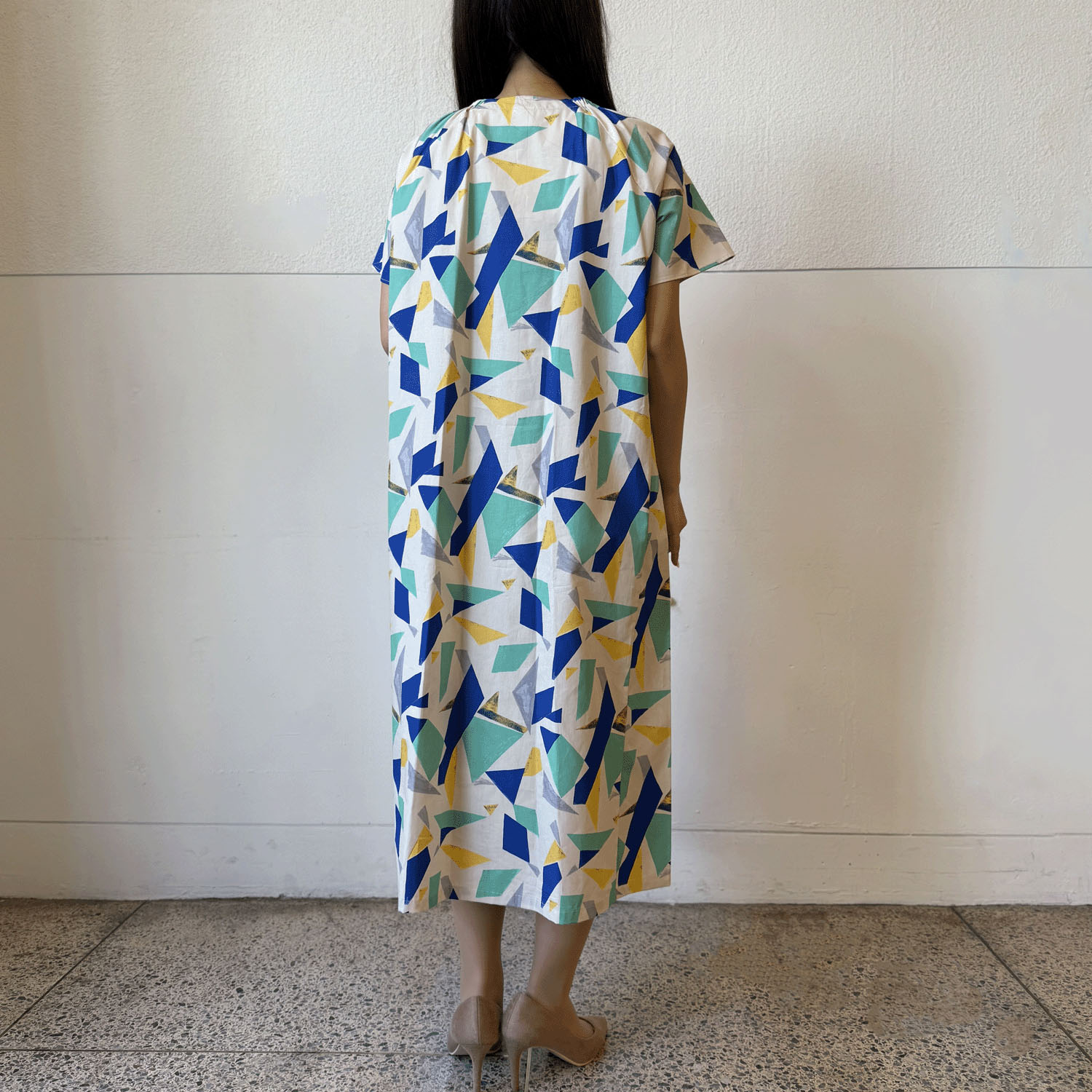 ブロード幾何柄袖フレアワンピース - 画像4