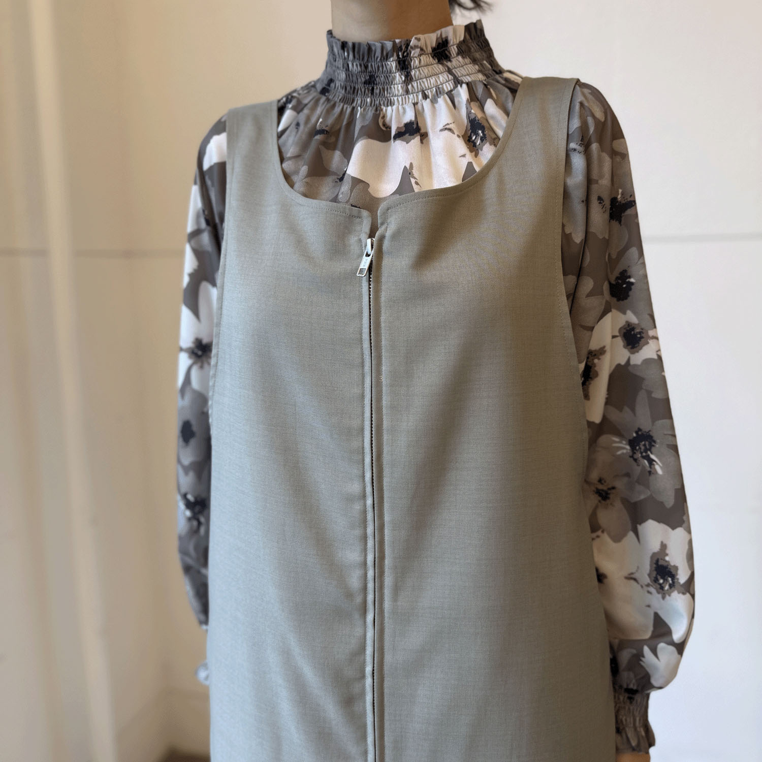 後ろボックスジャンパースカート - 画像4