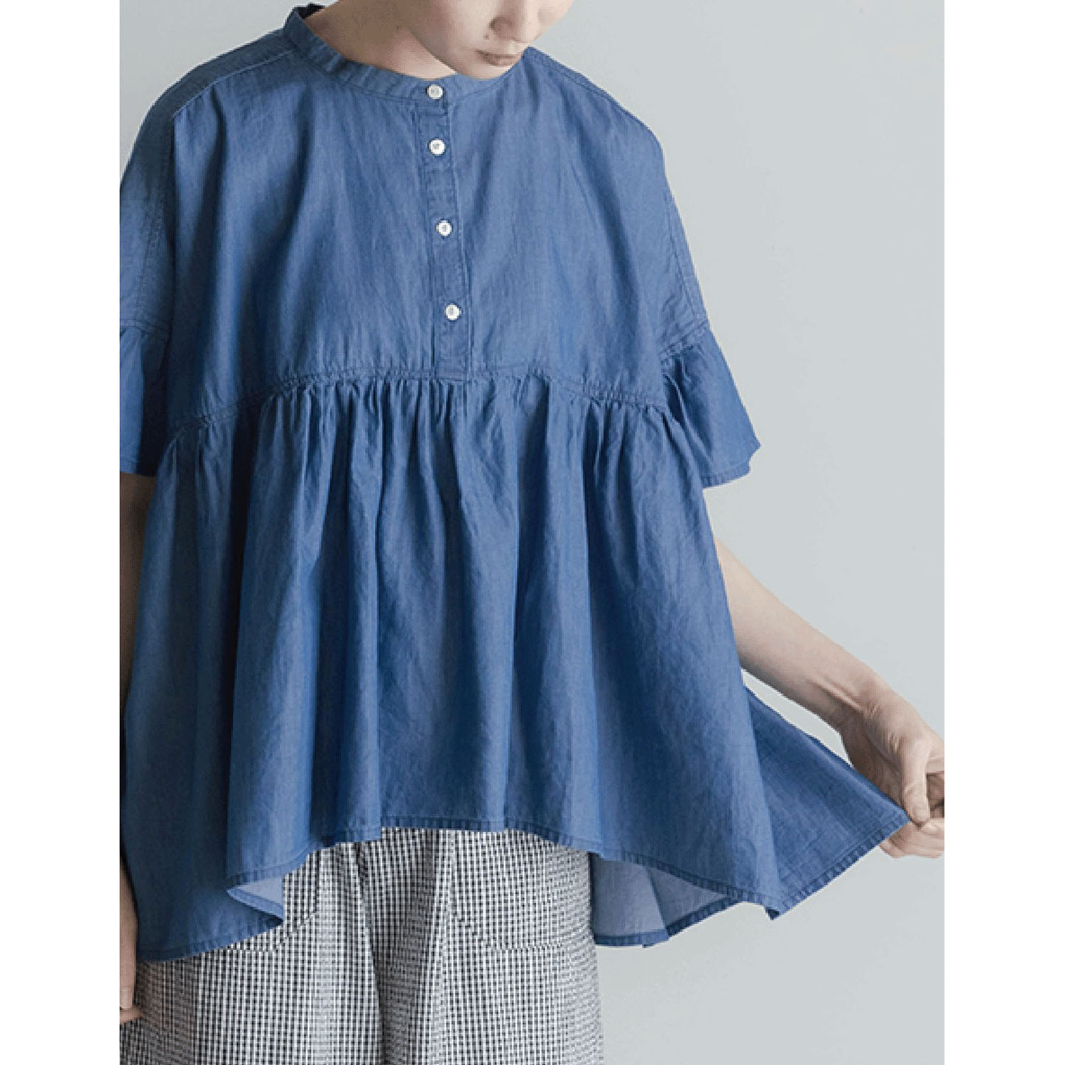 LILASIC エアリーデニムギャザーブラウス