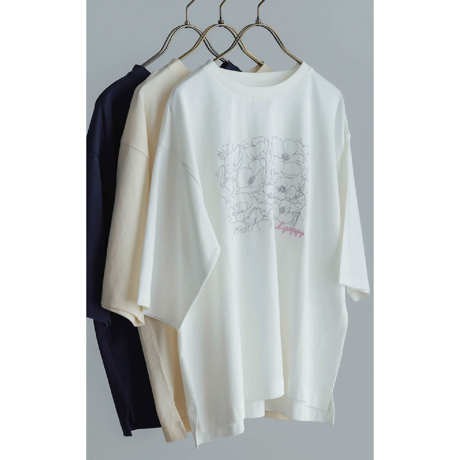 LILASIC フラワーエンブロイダリーTシャツ - 画像2