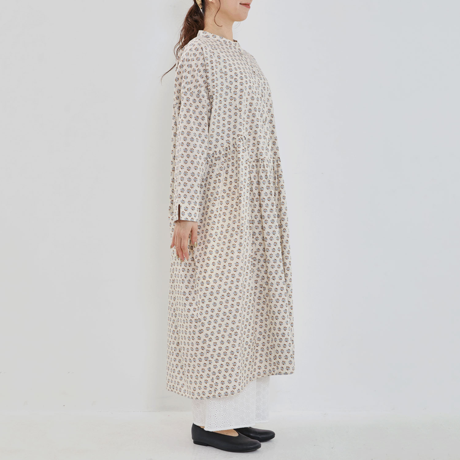 【Insta Live】YURK geniet van ボタニカルプリントギャザーワンピース - 画像4