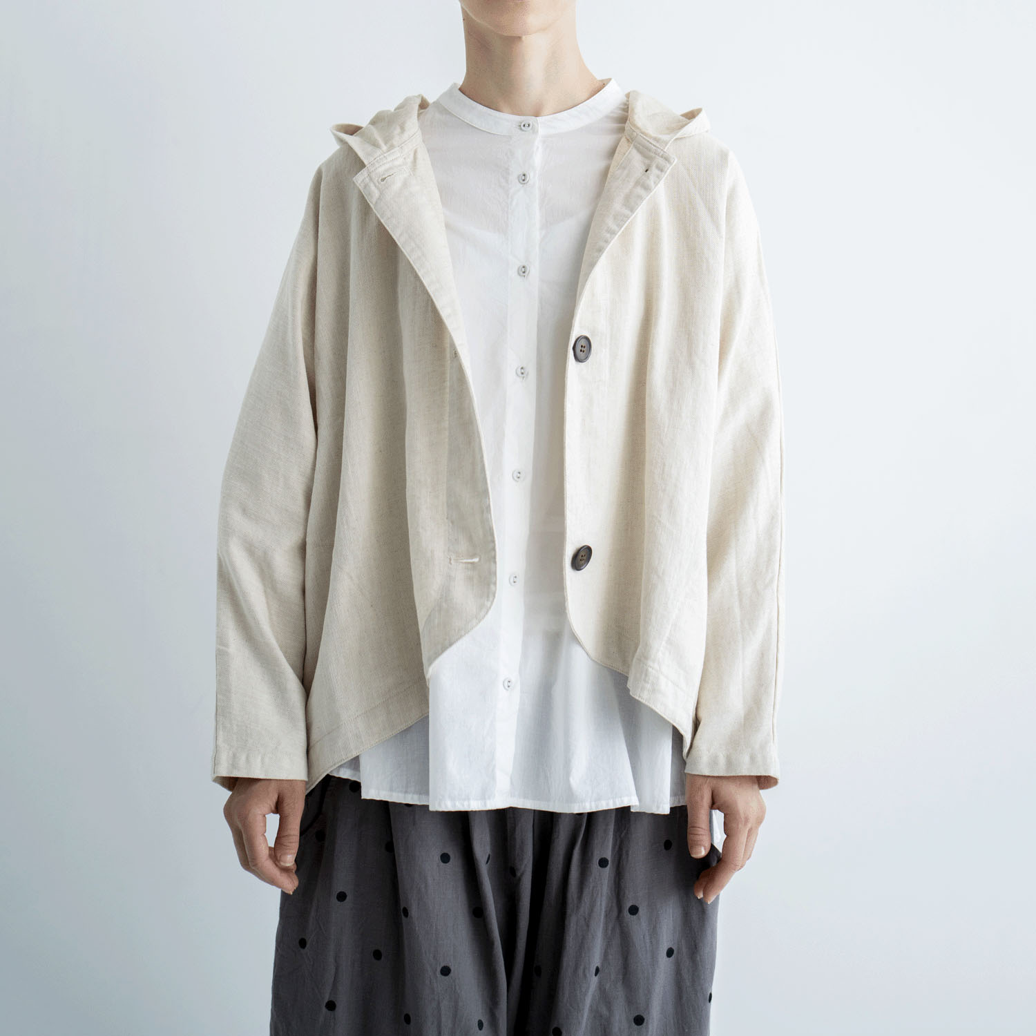 ista－ire 6．5oz甘撚りデニム フードバルーンジャケット