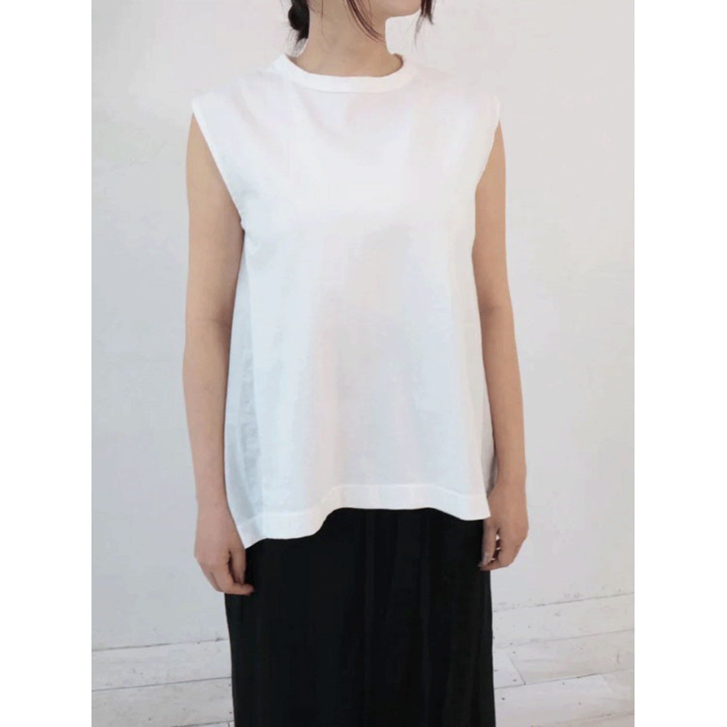 YARRA 布帛コンビノースリーブプルオーバー - 画像2