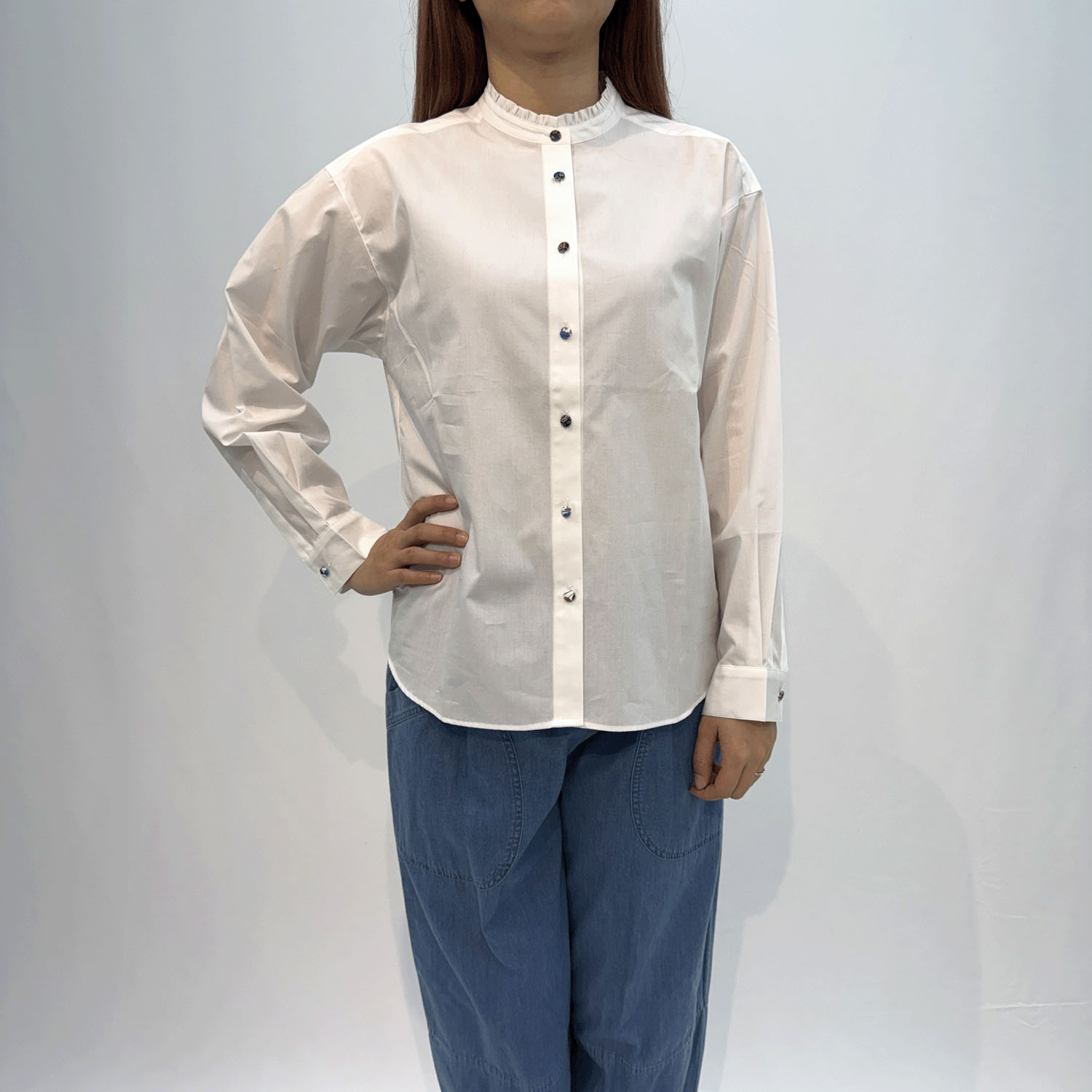 Parkes スタンドフリルドロップシャツ - 画像4