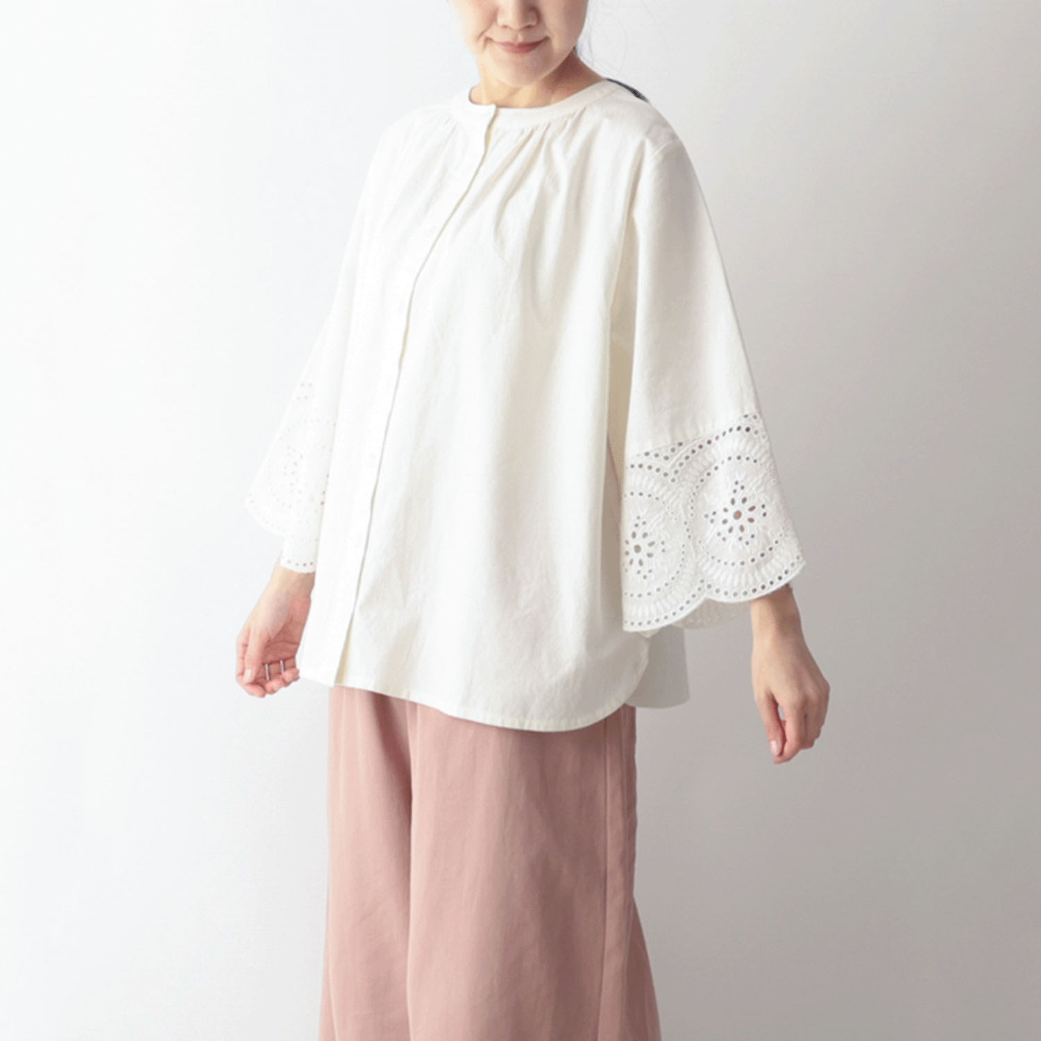 東京官官 ふんわりダブルガーゼクレープ2Wブラウス - 画像2