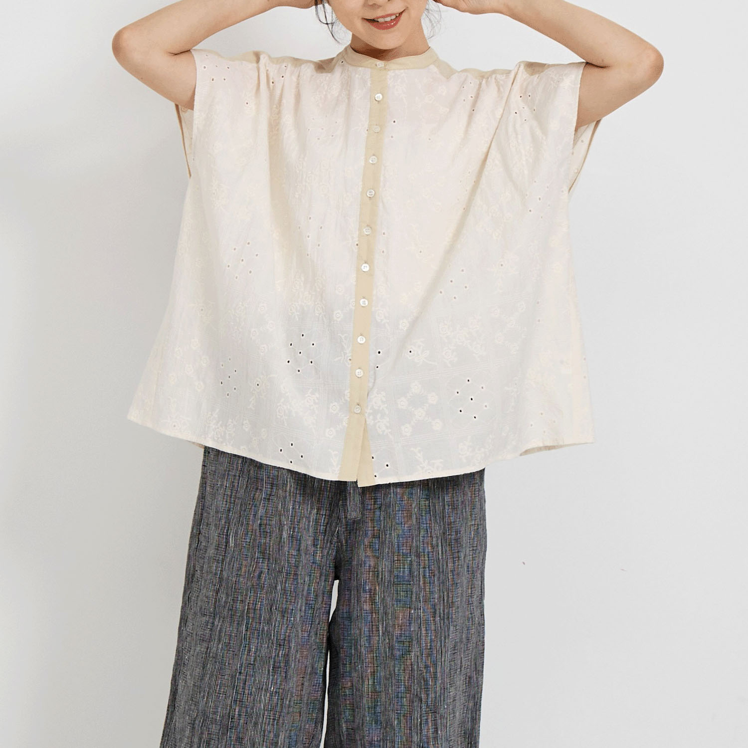 YURK geniet van ギャザーシャツ