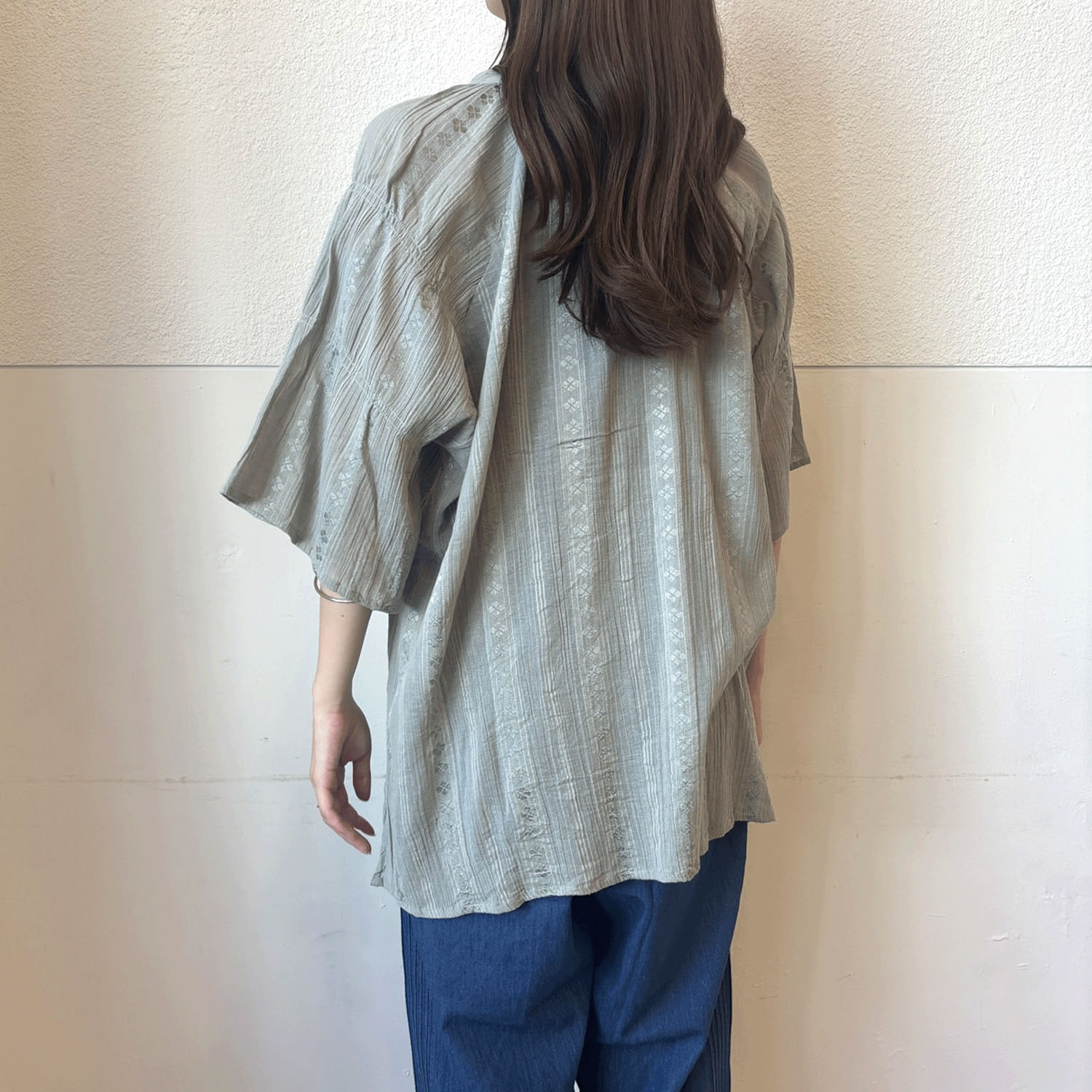 【LUPILIEN】 シャーリングブラウス - 画像3