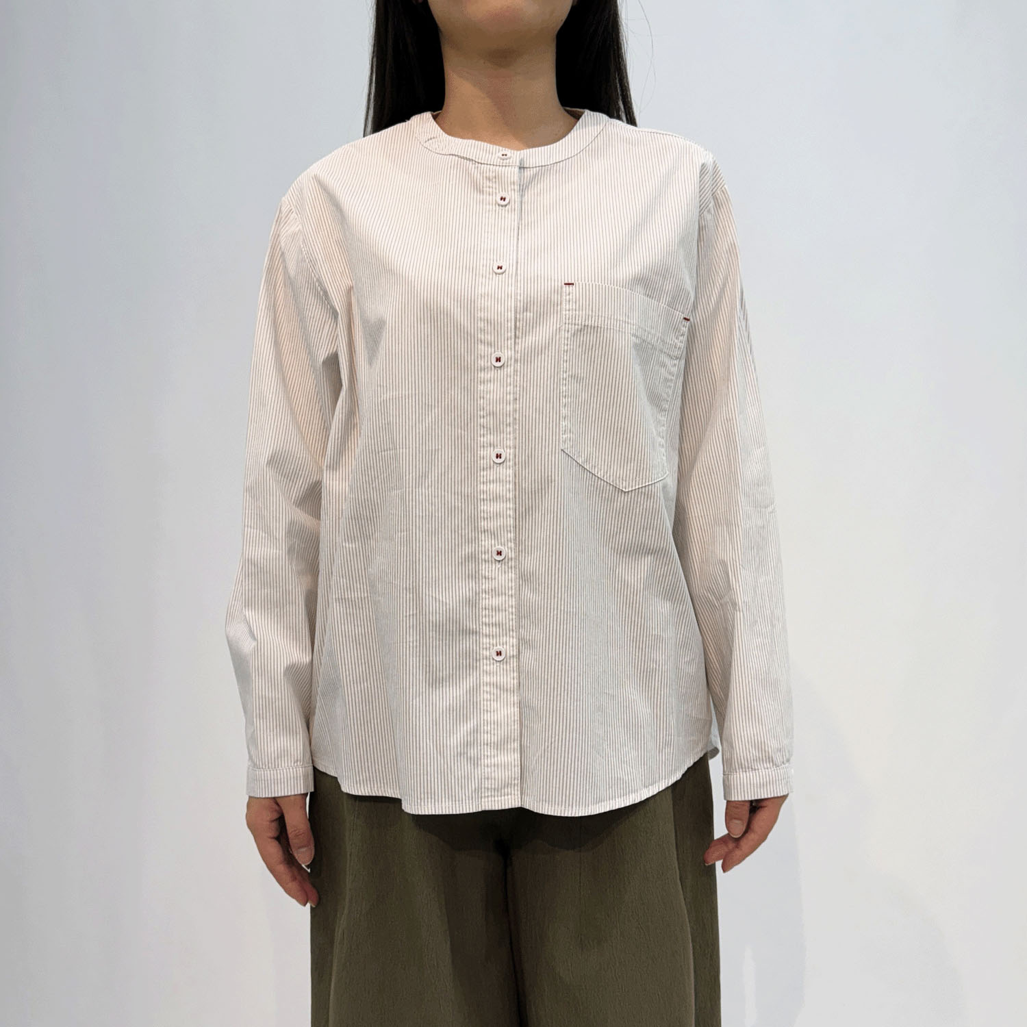 MAKITO ノーカラーステッチ配色ブラウス - 画像2