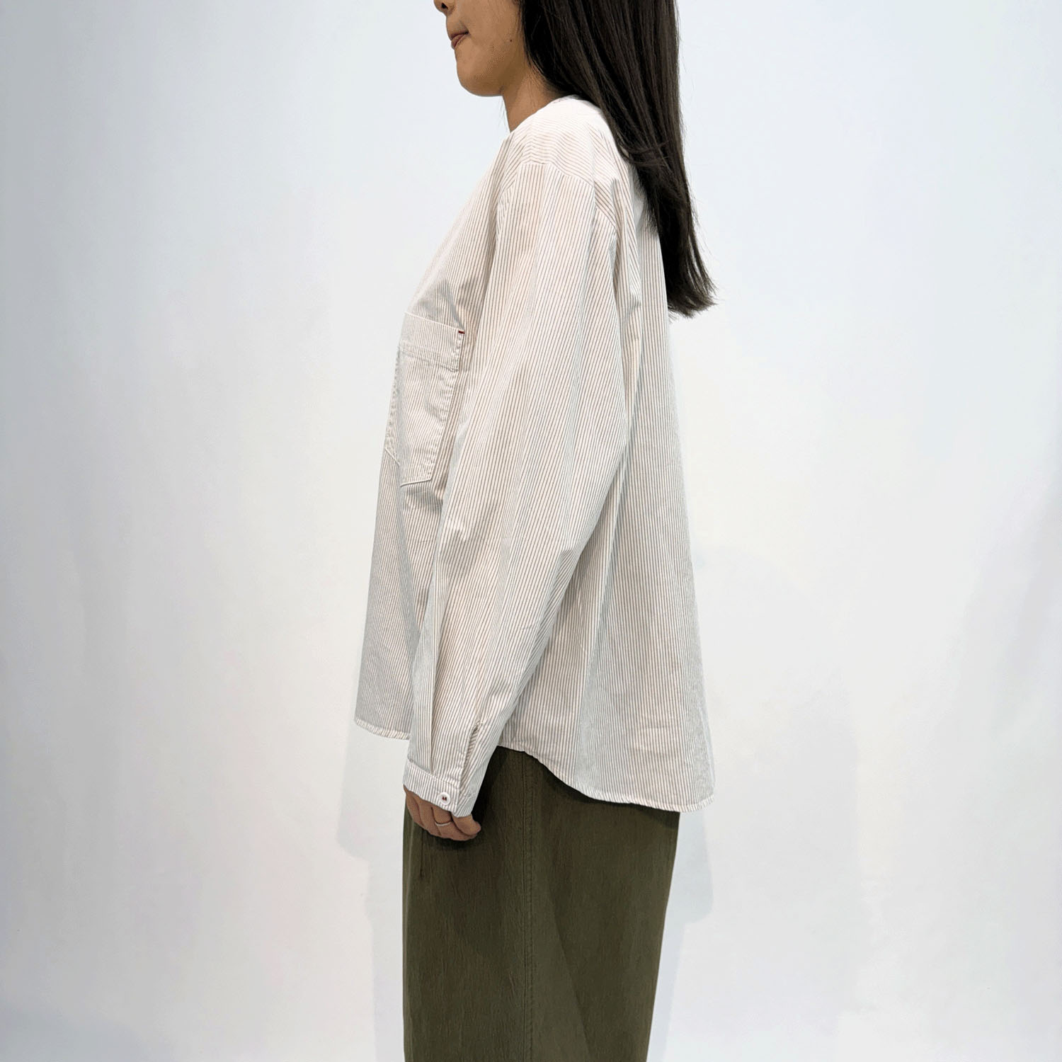 MAKITO ノーカラーステッチ配色ブラウス - 画像3