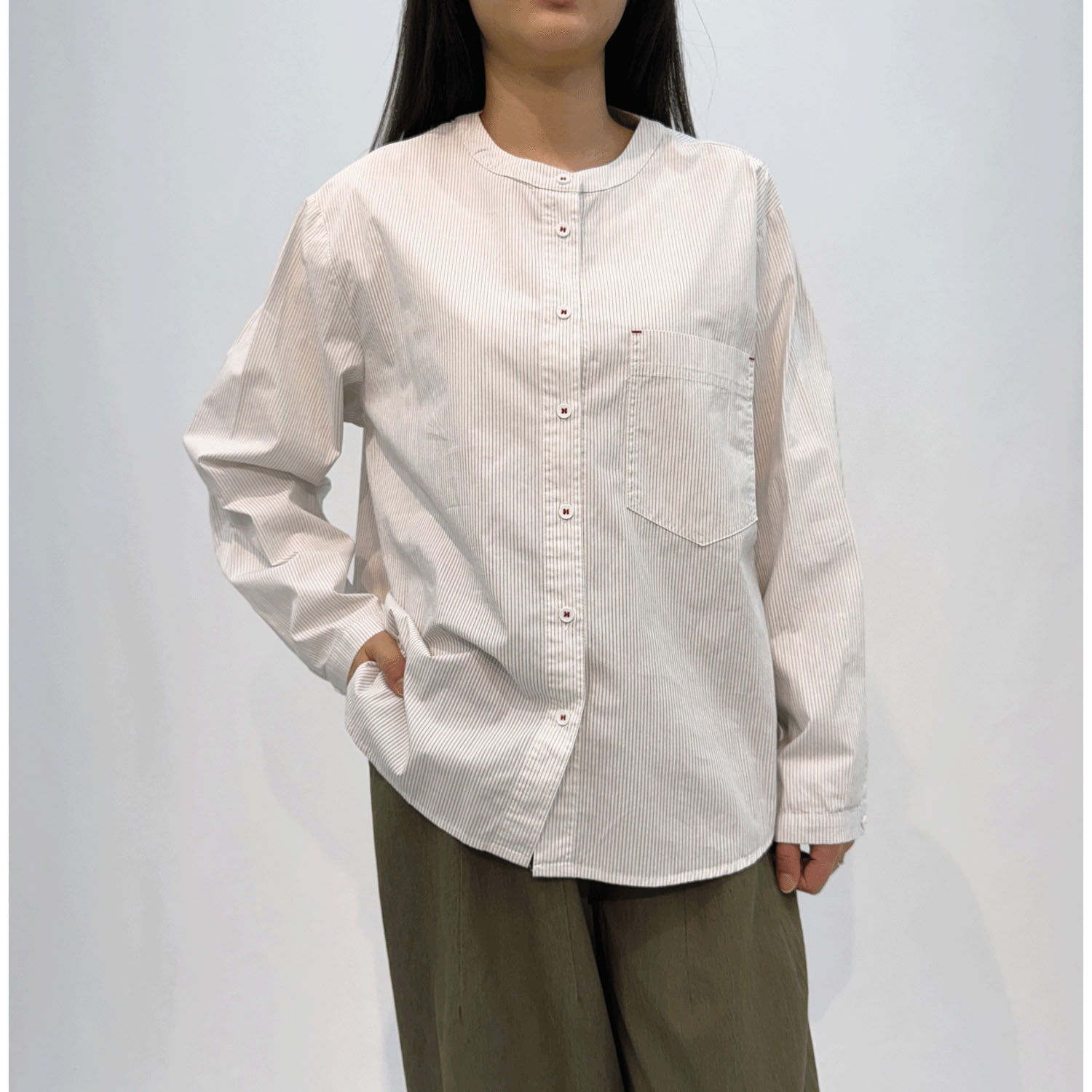 MAKITO ノーカラーステッチ配色ブラウス - 画像1