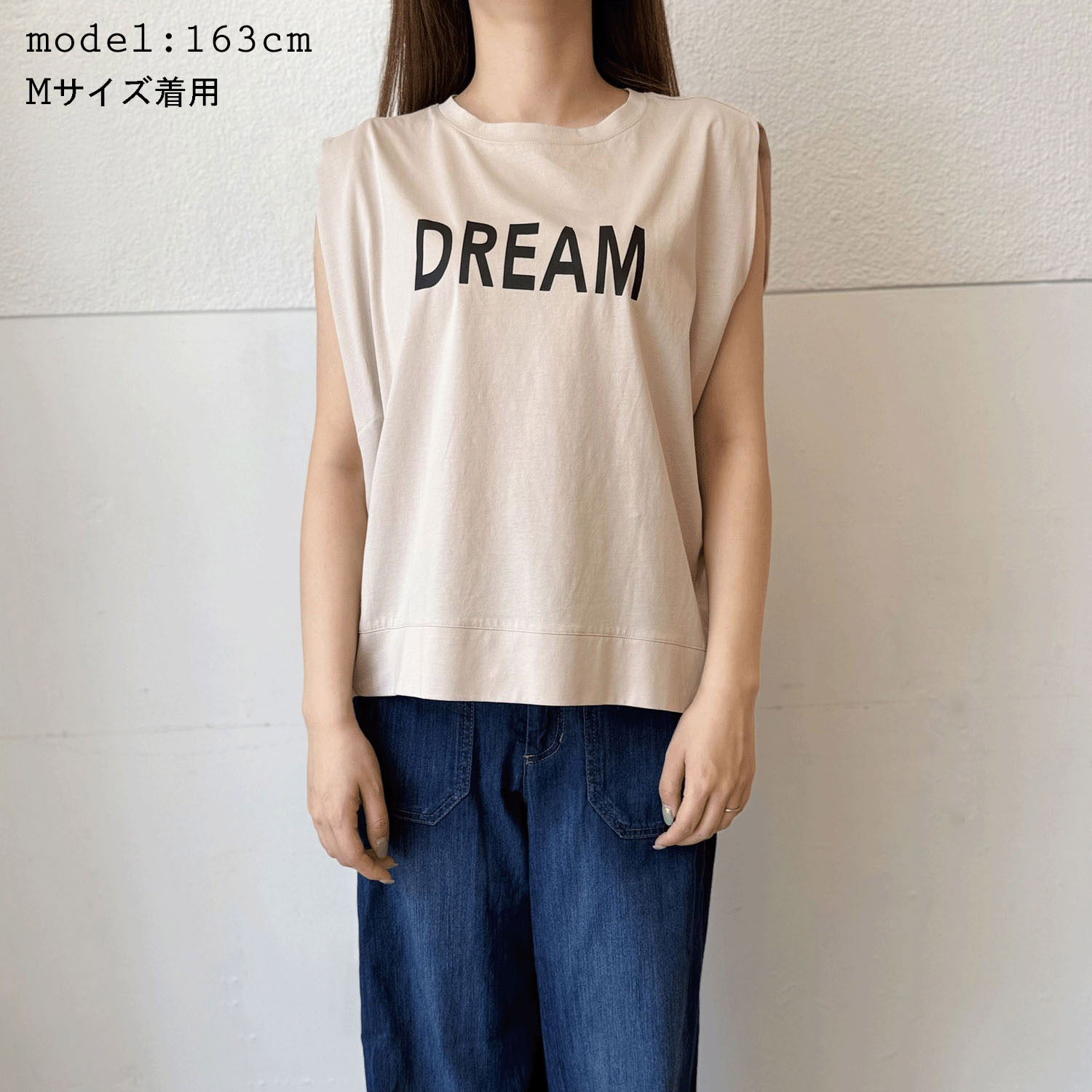 ロゴ入りノースリーブシャツ