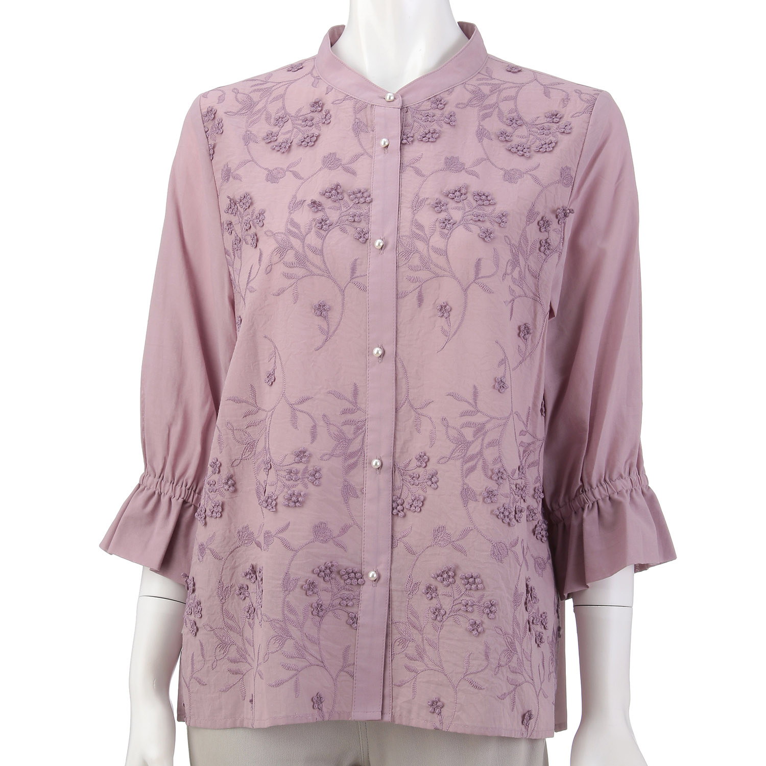 3D刺繍ブラウス