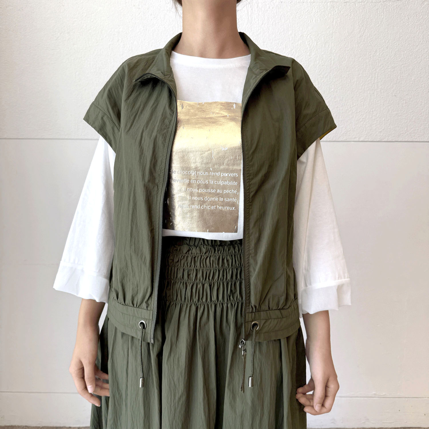 配色使いファスナーベスト - 画像1