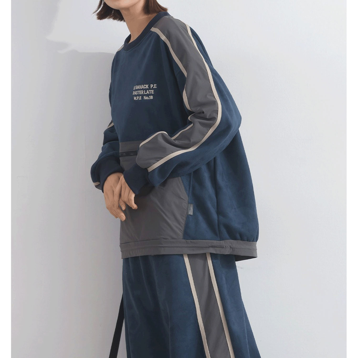 【ETONET限定】iriey フェイクスウェードラインプルオーバー - 画像23