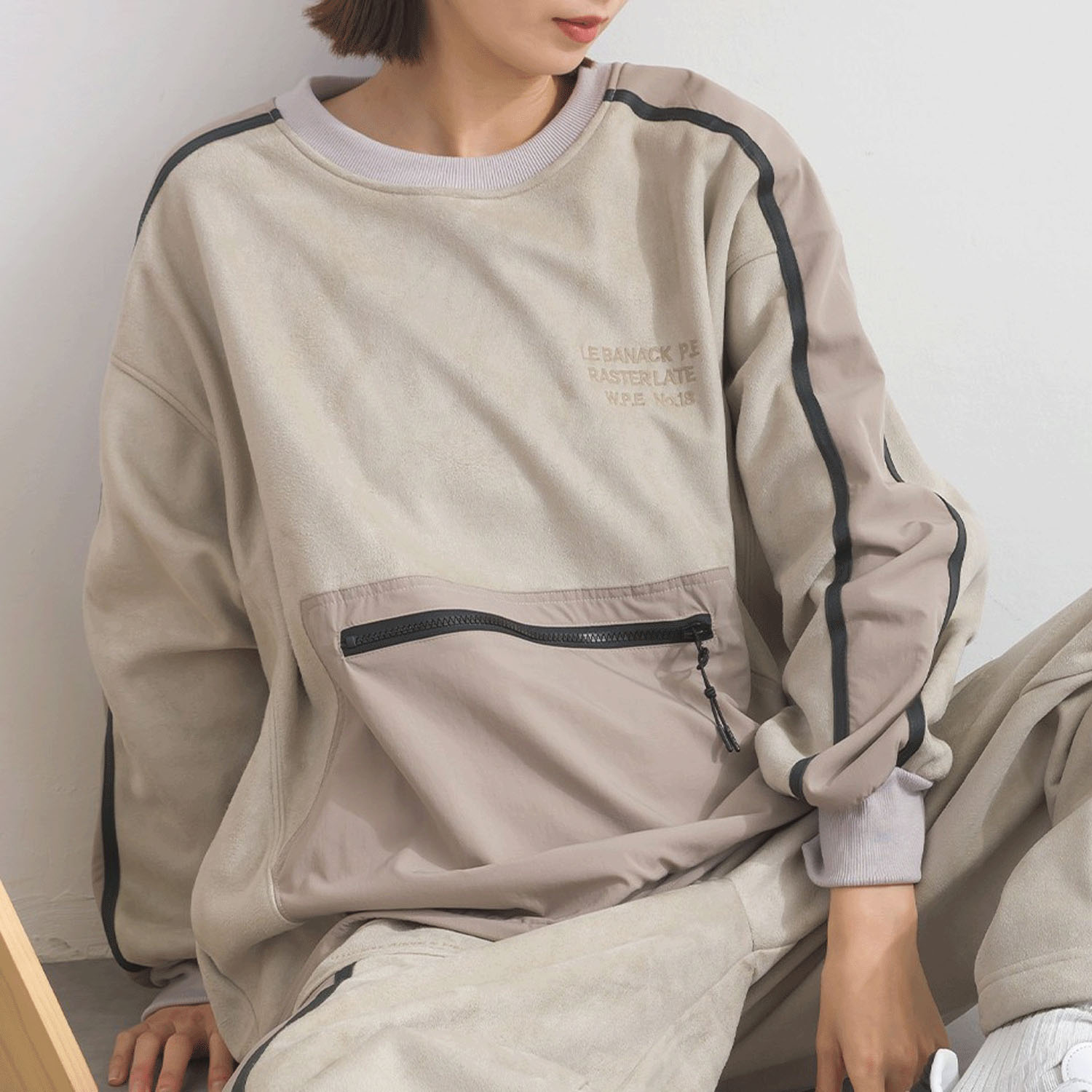 【ETONET限定】iriey フェイクスウェードラインプルオーバー - 画像10