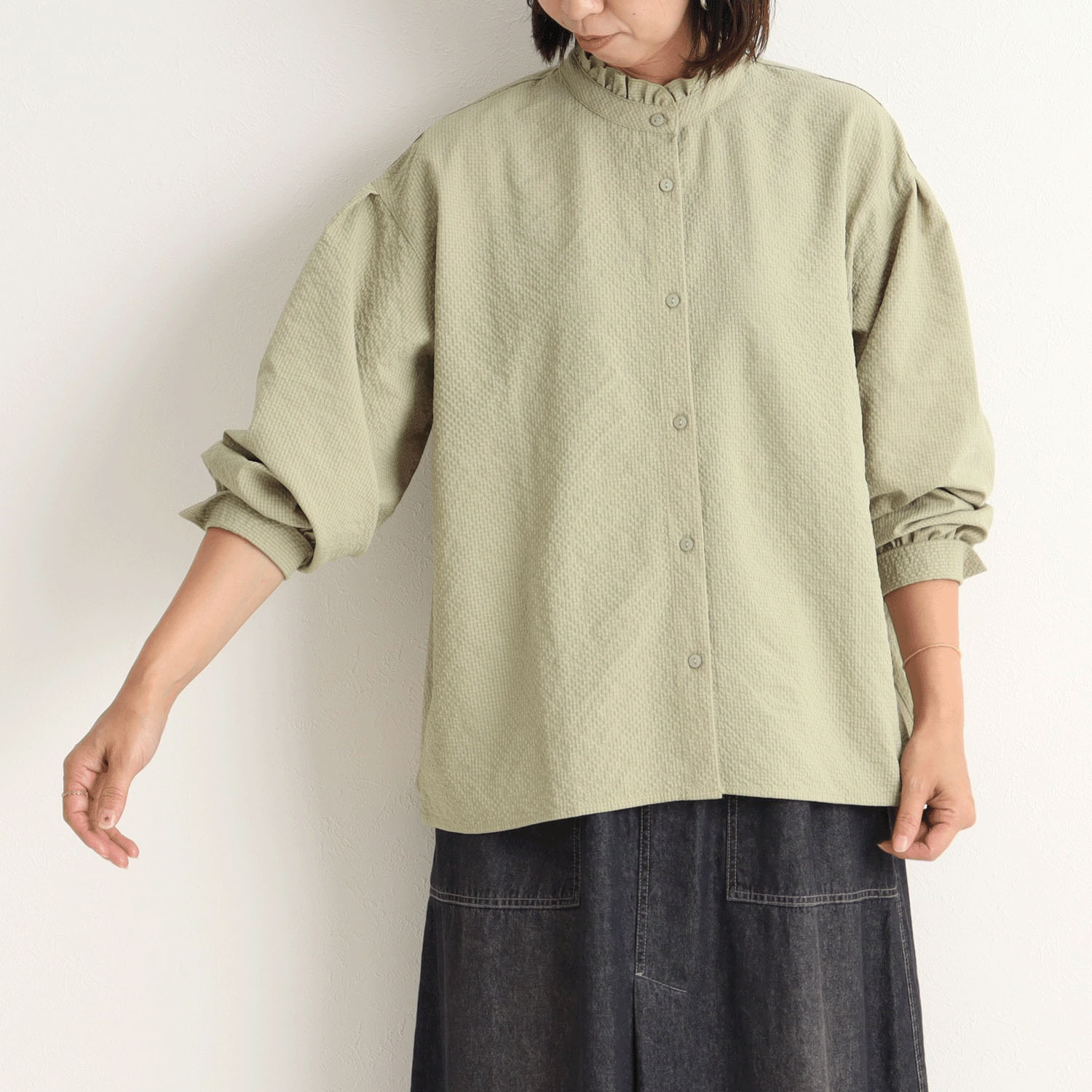 le colis  ポコポコクロスのエリフリルシャツ