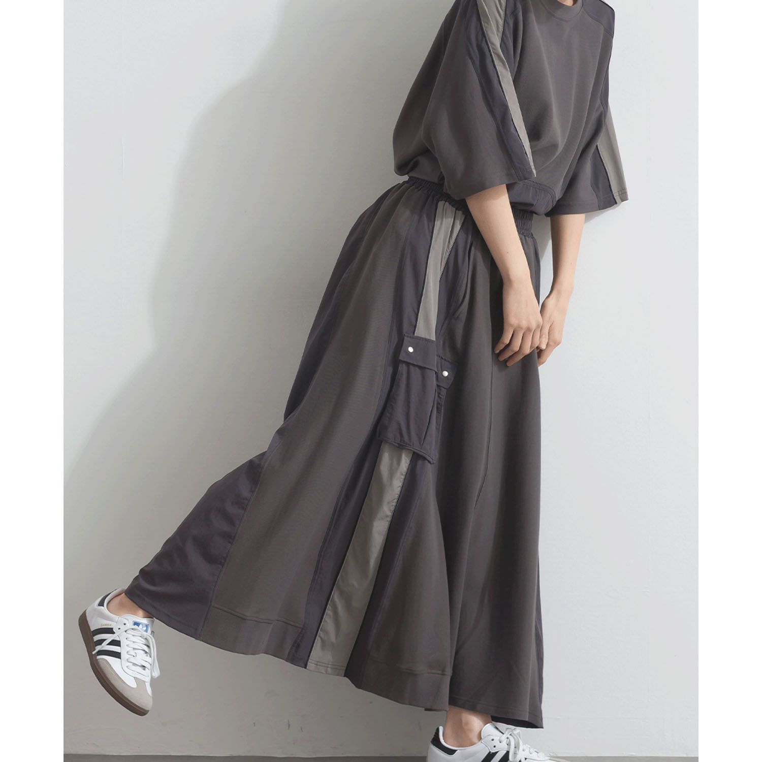 【ETONET限定】 iriey 配色ラインスカート - 画像2