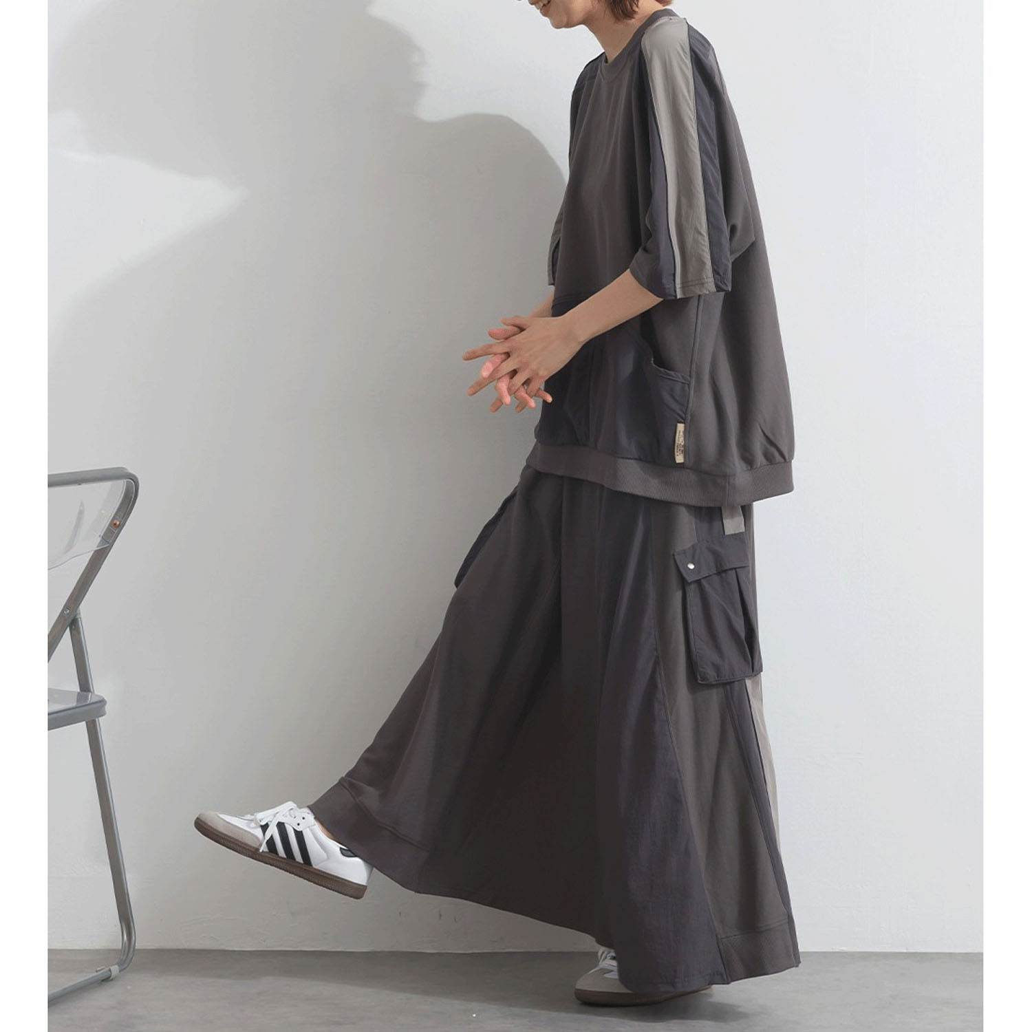 【ETONET限定】 iriey 配色ラインプルオーバー - 画像6