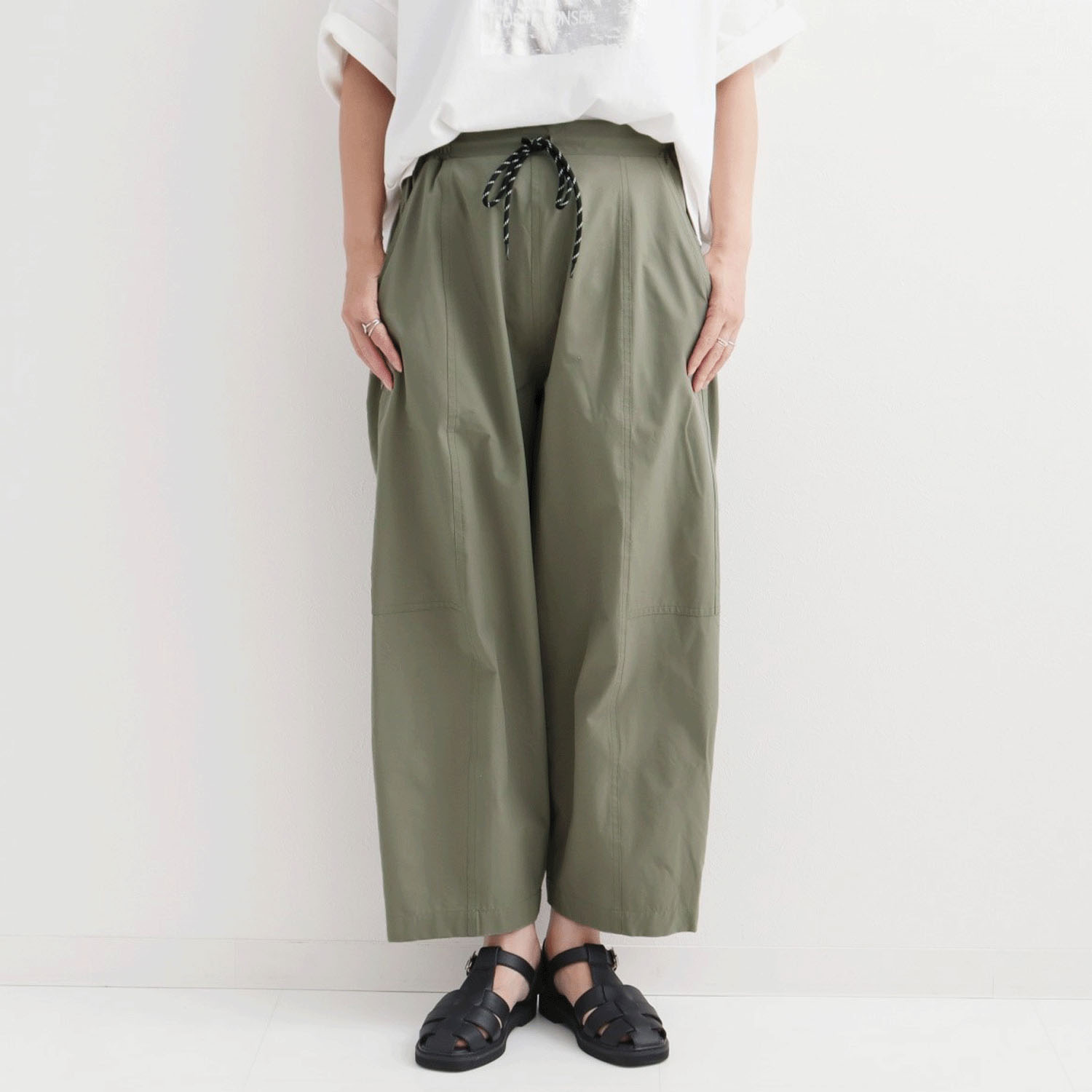 le colis 撥水加工パラシュートパンツ