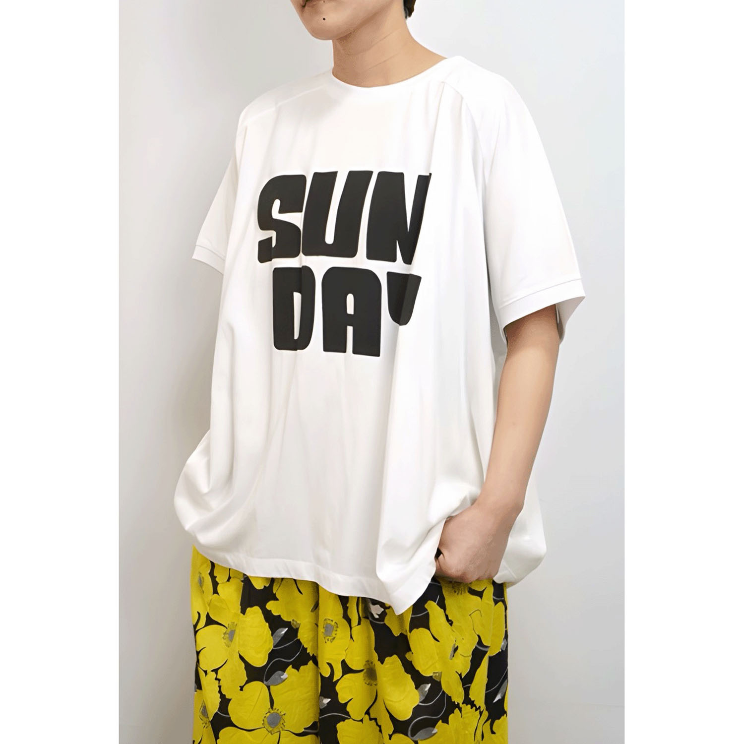 fu－dueka：：変形ワイドロゴプリントTee