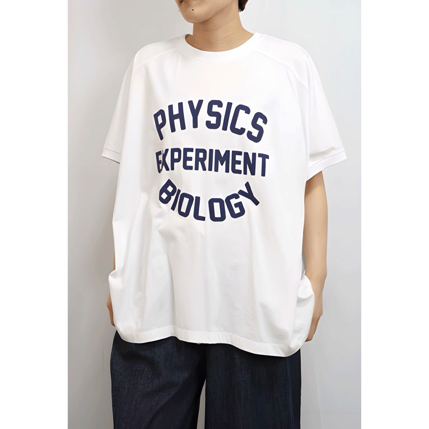 fu－dueka：：変形ワイドロゴプリントTee