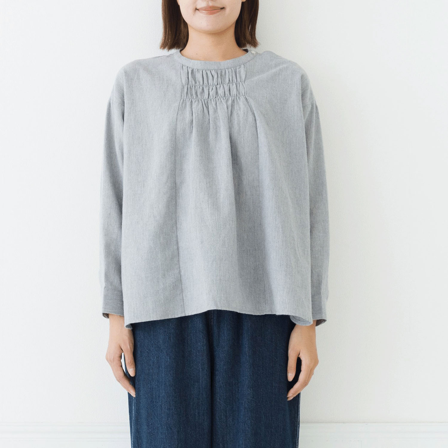 【お取り寄せ】kermu コットンリネン起毛胸シャーリング長袖ブラウス