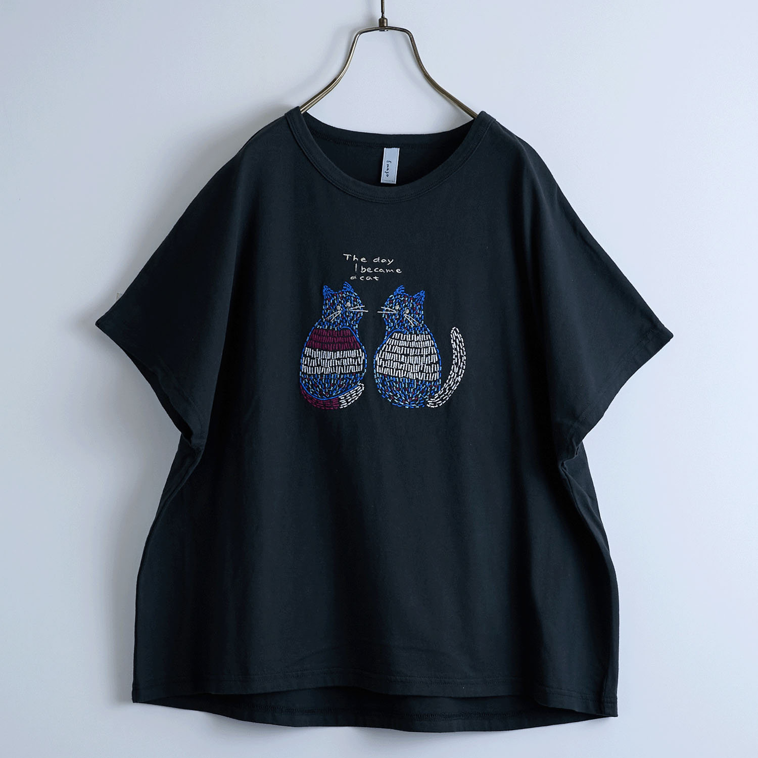 Emago 2匹のねこ刺繍Tシャツ - 画像3