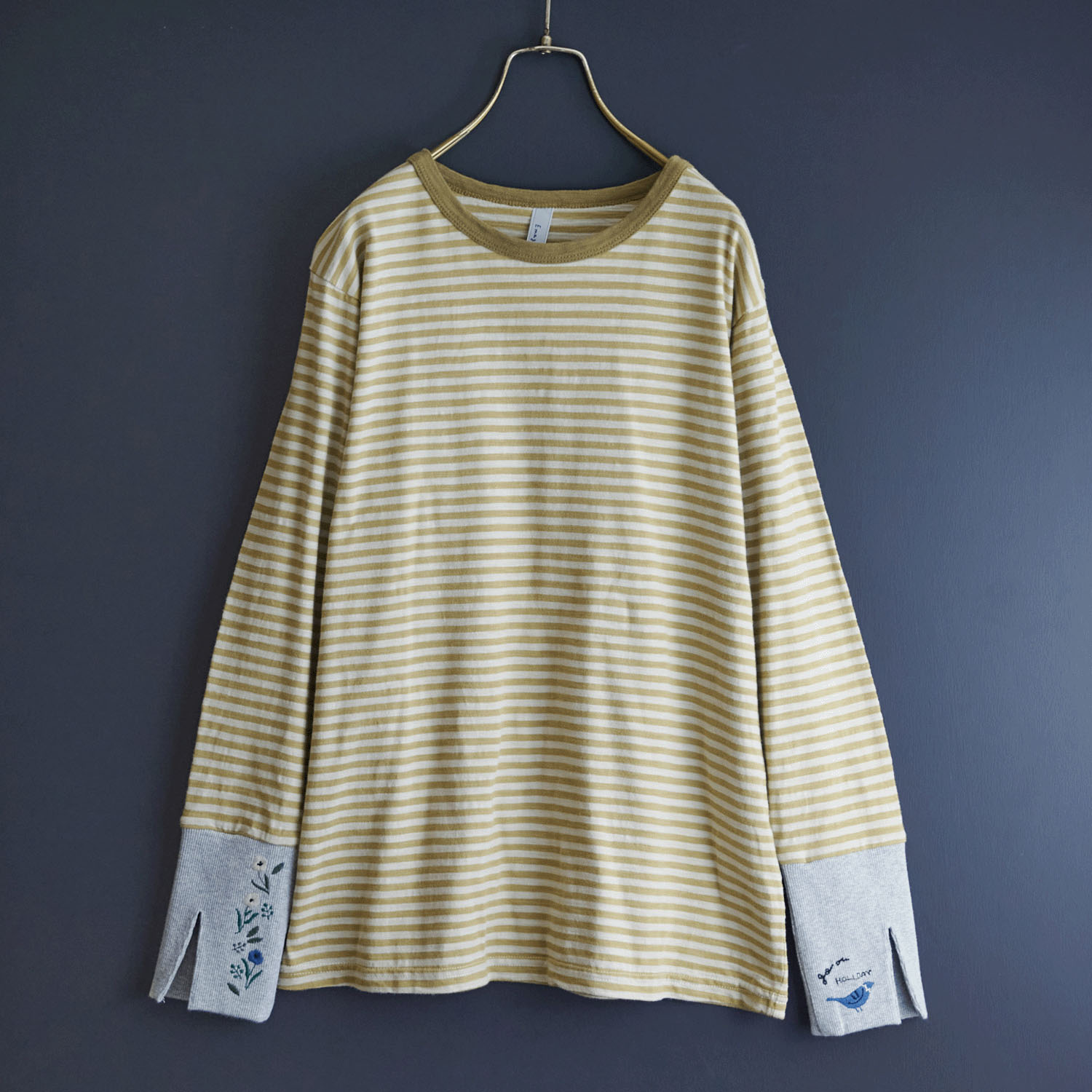 Emago リブ切替え刺繍ロングスリーブ - 画像3