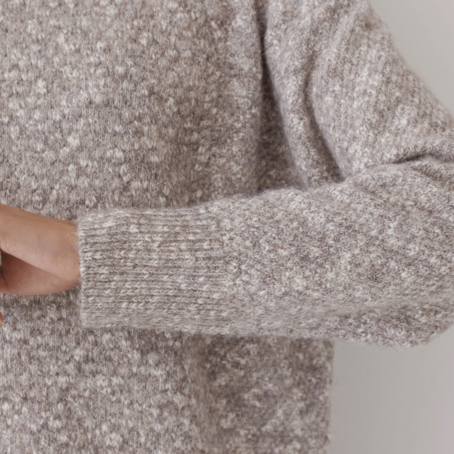 【お取り寄せ】kermu メランジニットカノコ編みハイネックセーター - 画像12