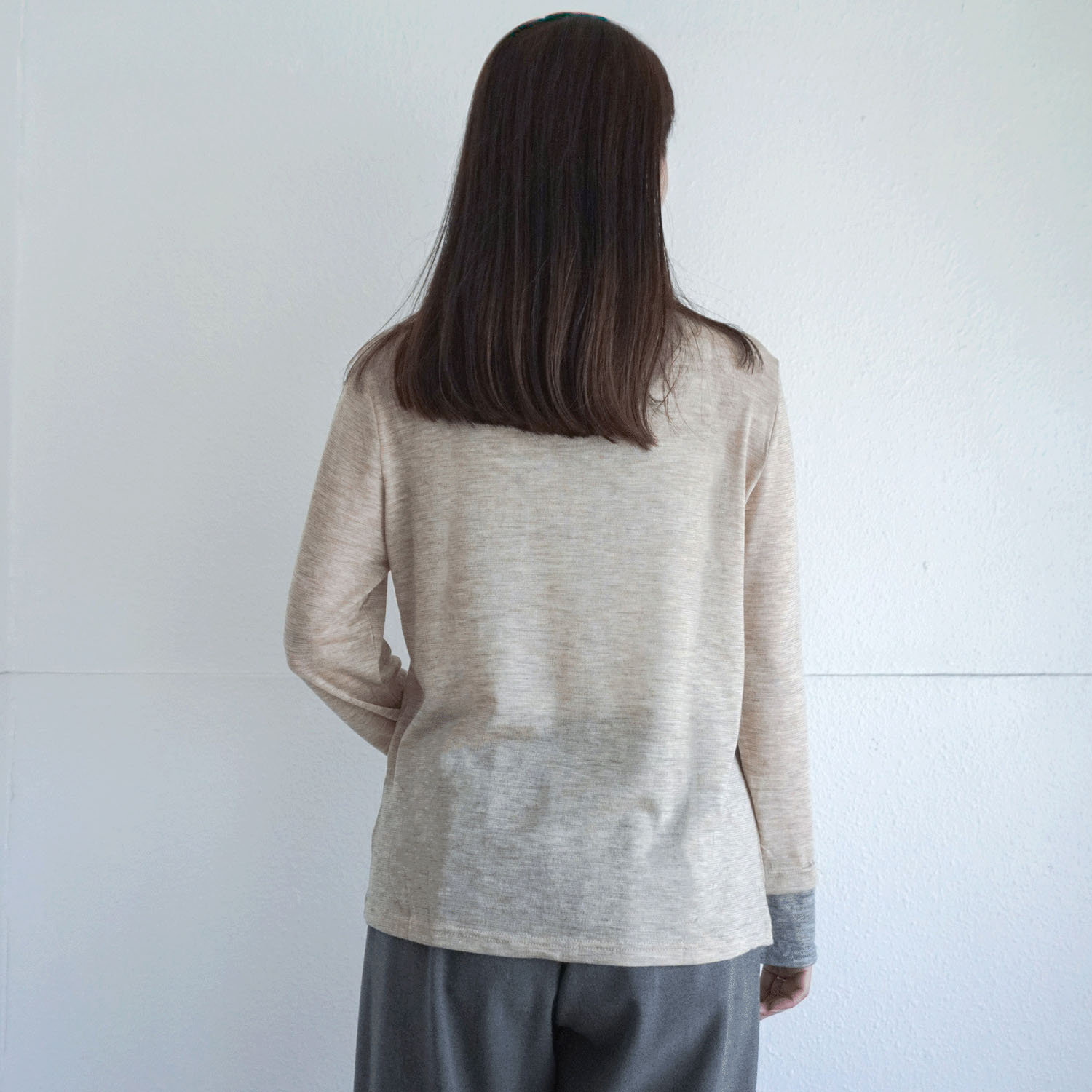 サテンドールひねり配色ハイネックカットソー - 画像11