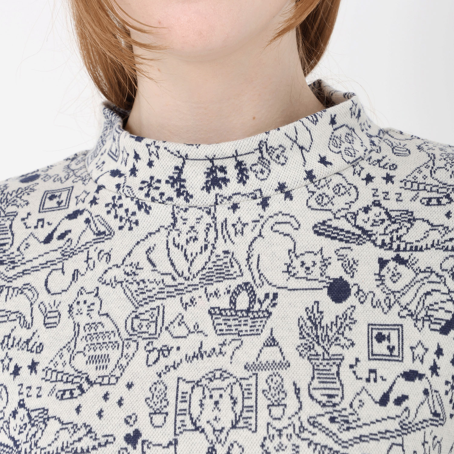 T’BIS STUDIO 長袖ネコ柄ダブルジャカード起毛ハイネックカットソー - 画像8