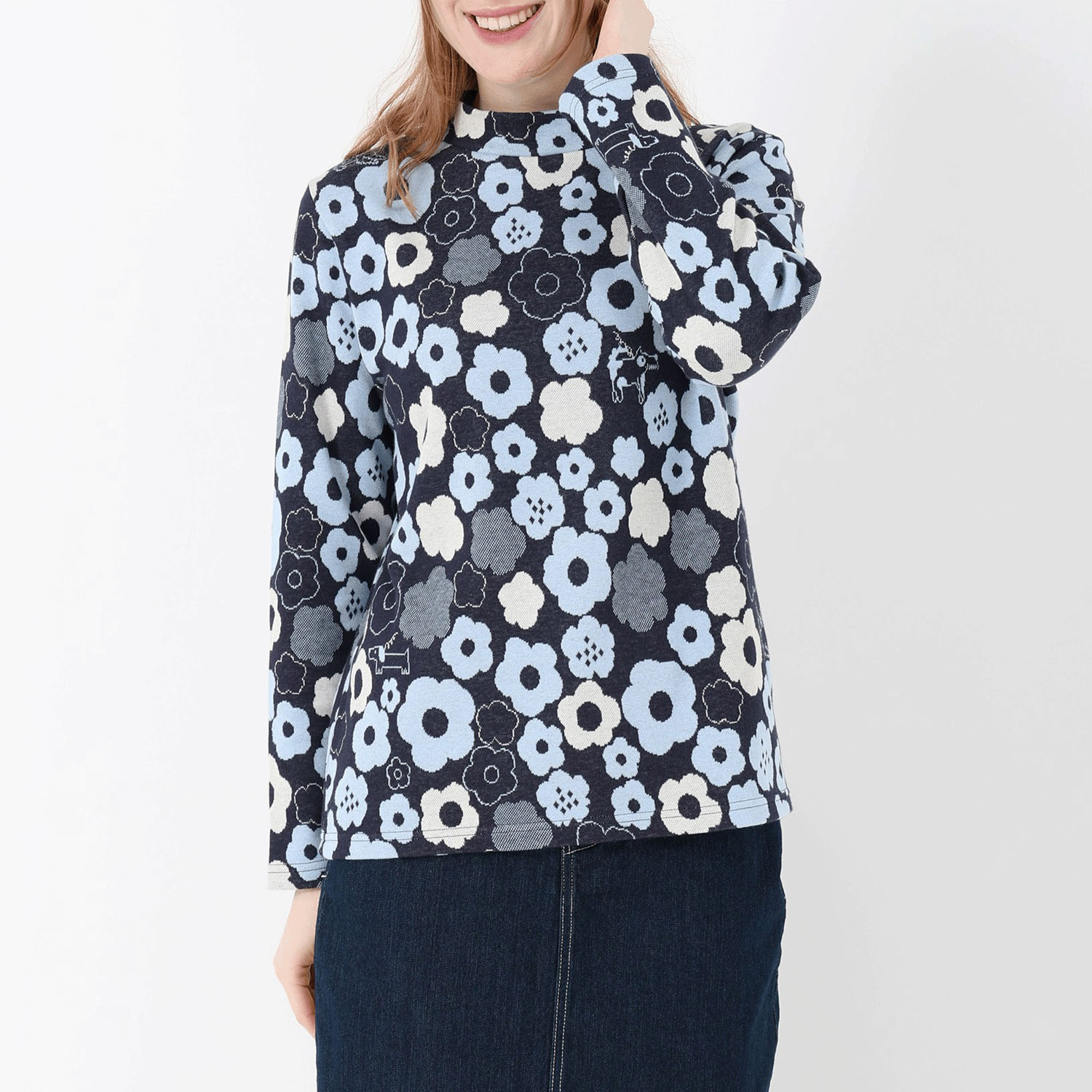 T’BIS STUDIO 長袖花イヌ柄Wジャカードハイネックカットソー - 画像10