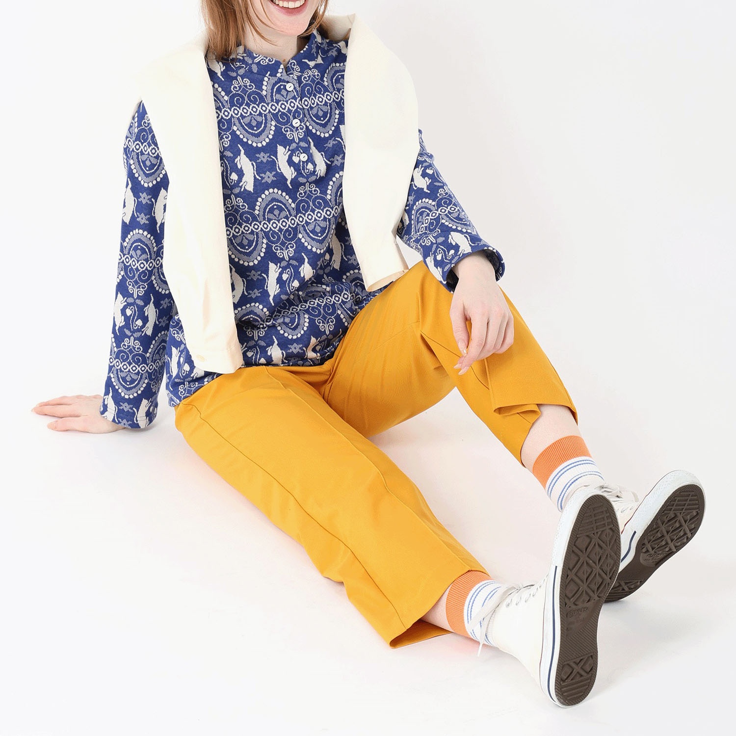 T’BIS STUDIO 長袖ネコダンス柄Wジャカードスタンドネックプルオーバー - 画像11