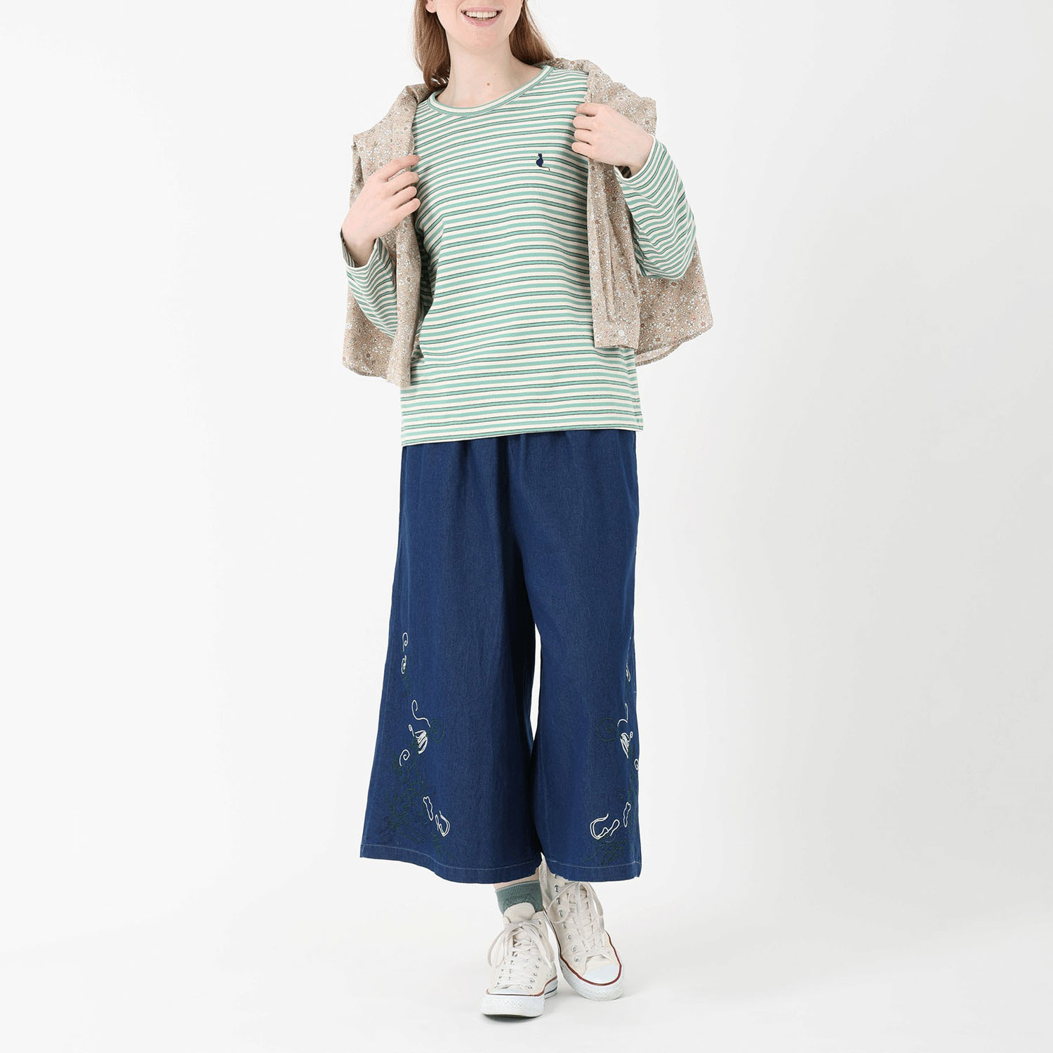 T’BIS STUDIO 長袖ボーダーネコ刺繍クルーネックプルオーバー - 画像9