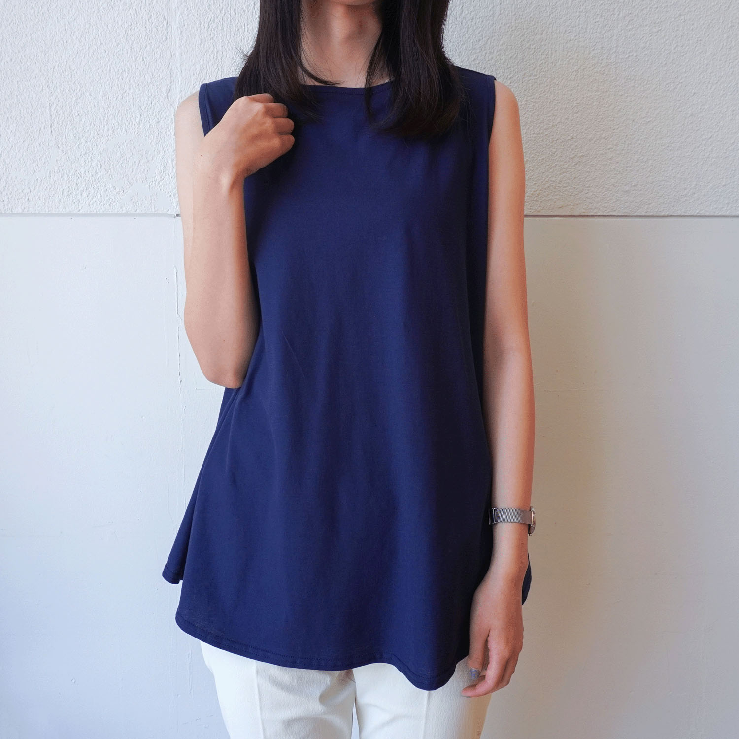 【InstaLive】クールフレアーノースリーブカットソー