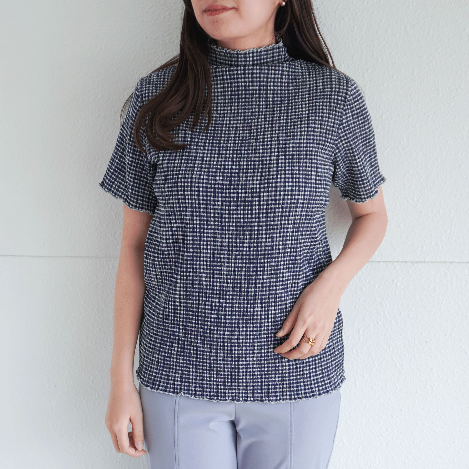 ギンガム楊柳ボトルネックカットソー - 画像1