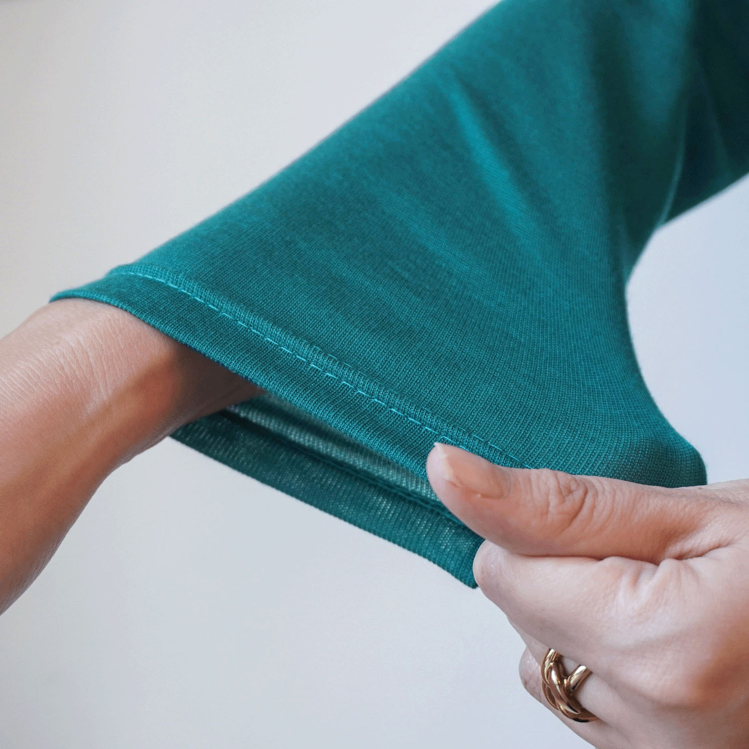 ピンタックハイネックプルオーバー - 画像19