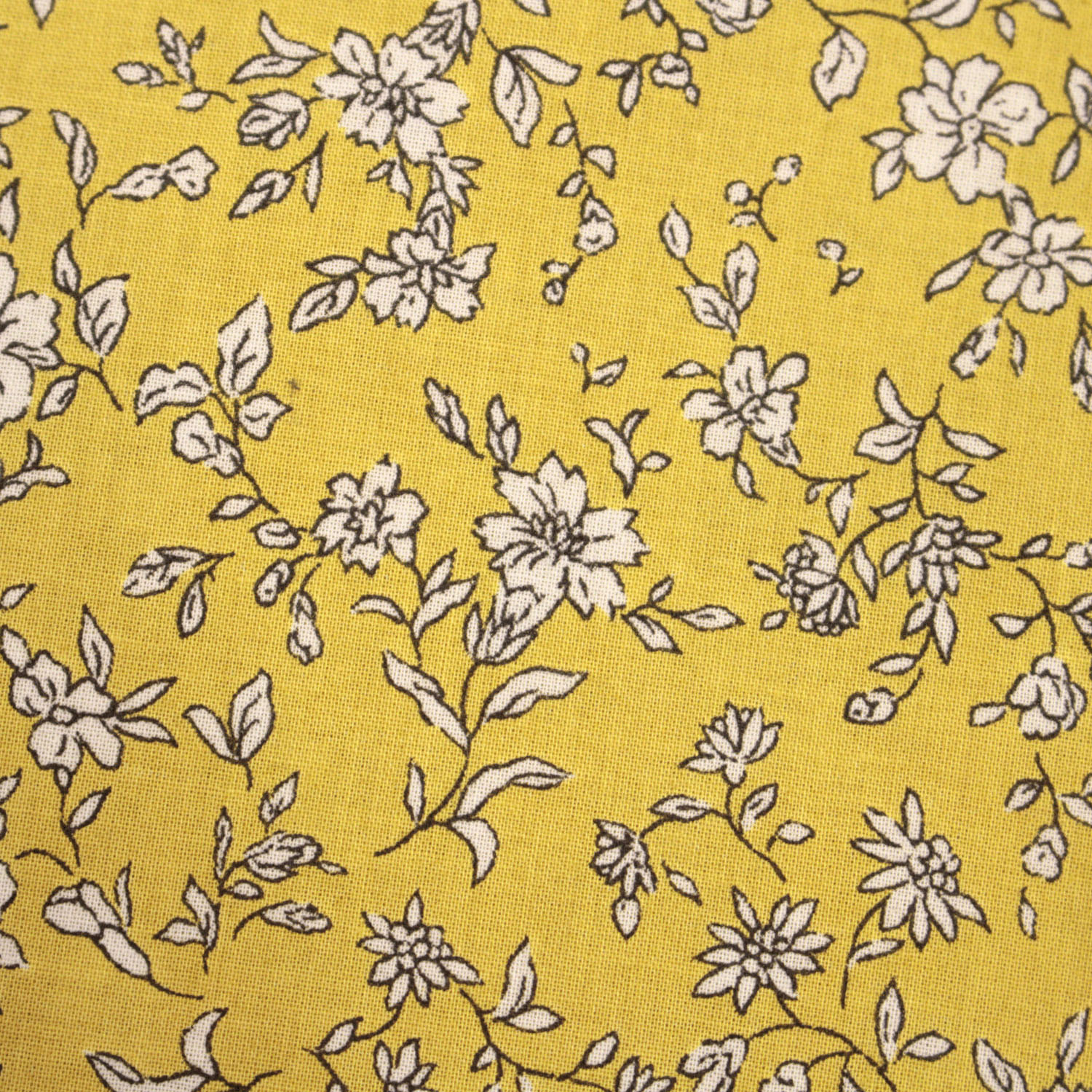 T’BIS STUDIO 小花柄プリントスタンドネック長袖シャツ - 画像9