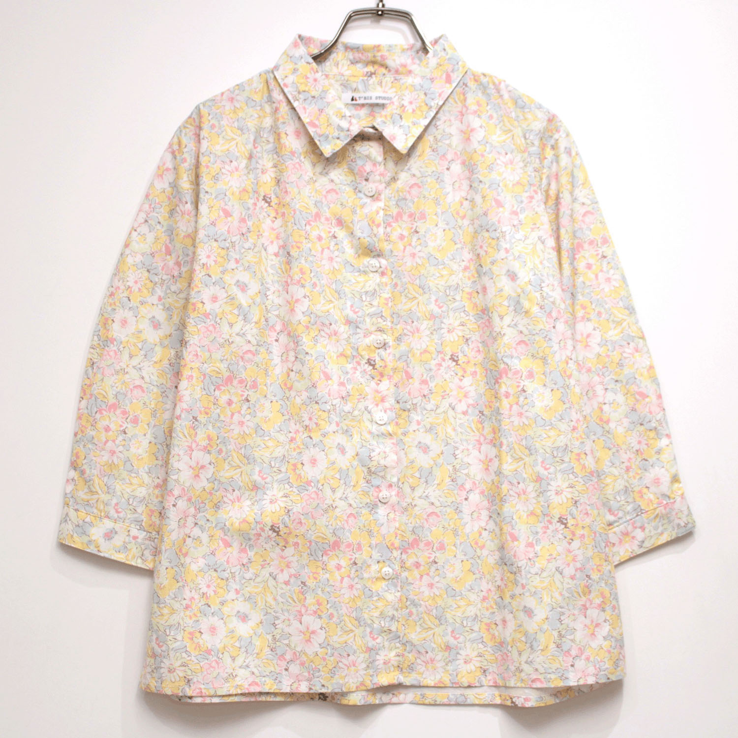 T’BIS STUDIO 7分袖水彩花柄シャツ - 画像3