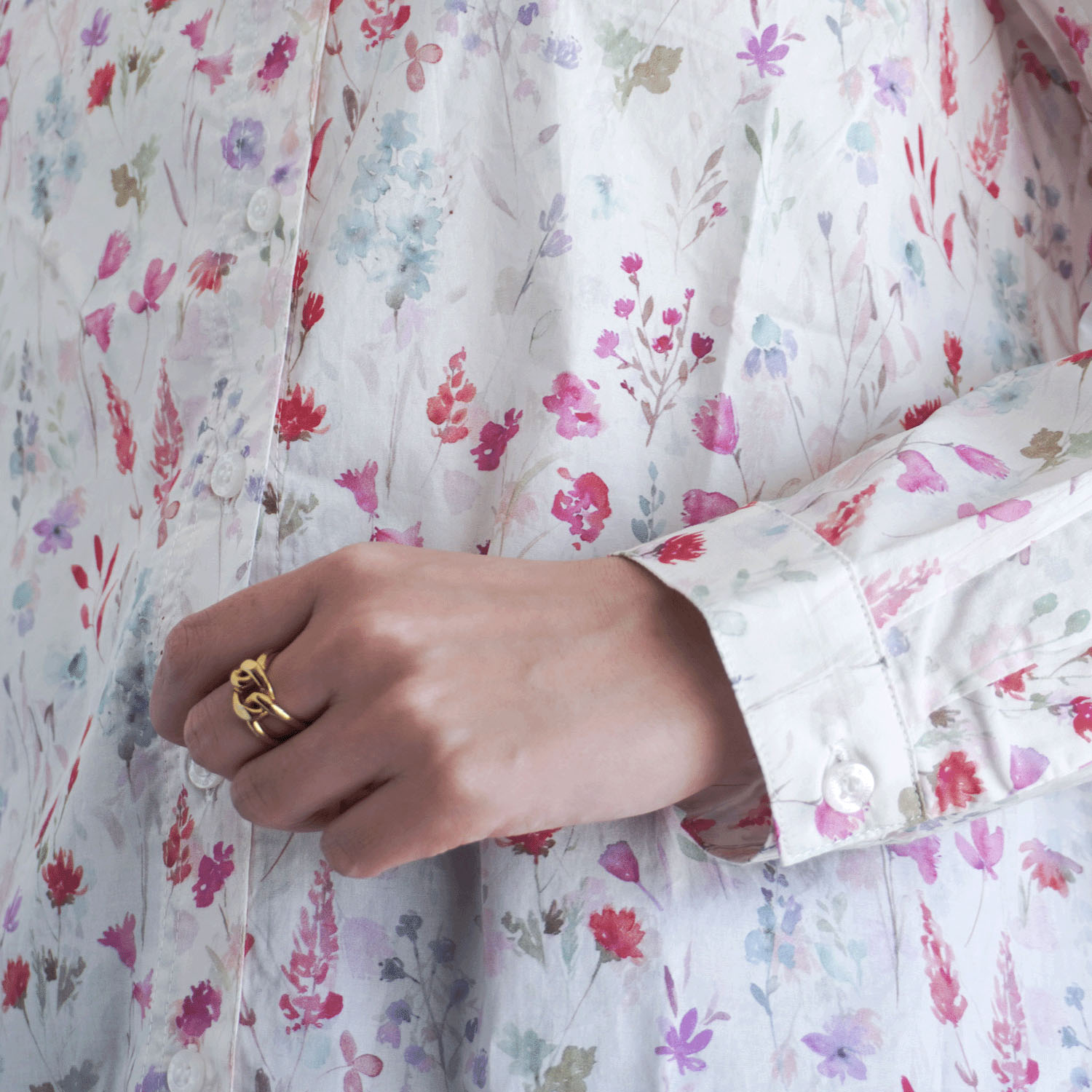 T’BIS STUDIO 長袖花柄ペイントシャツ - 画像4