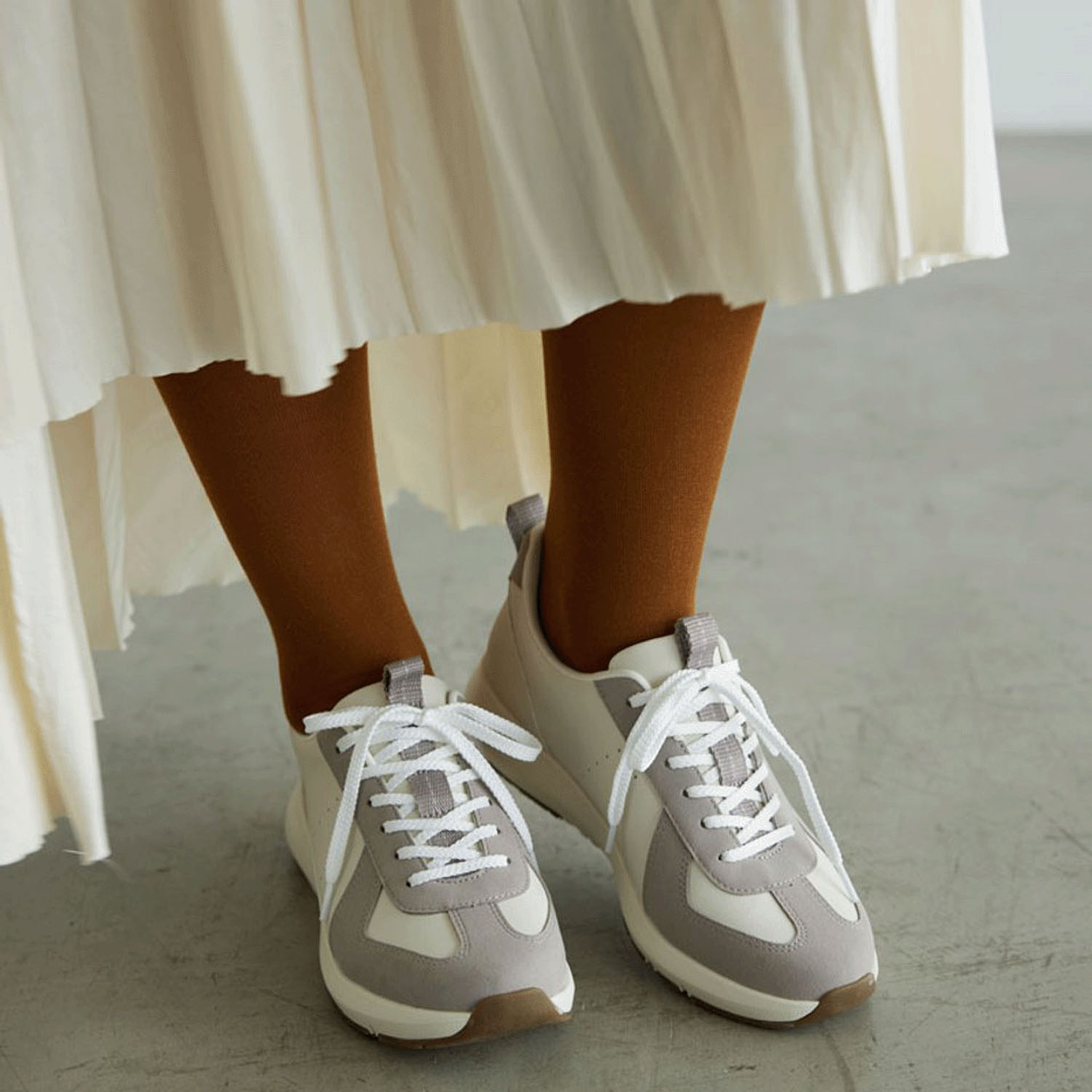 AcureZ 「母趾にやさしいスニーカー」カジュアルスニーカー AO－10268