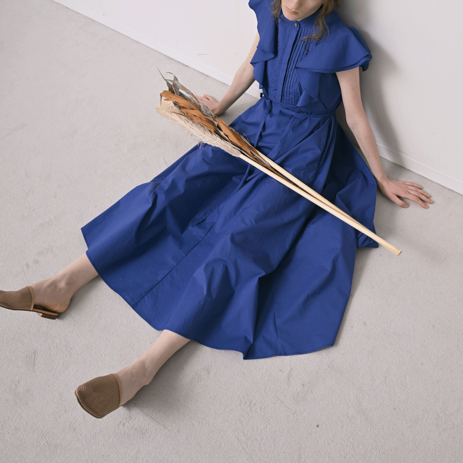 HERENCIA 肩フリルワンピース - 画像8