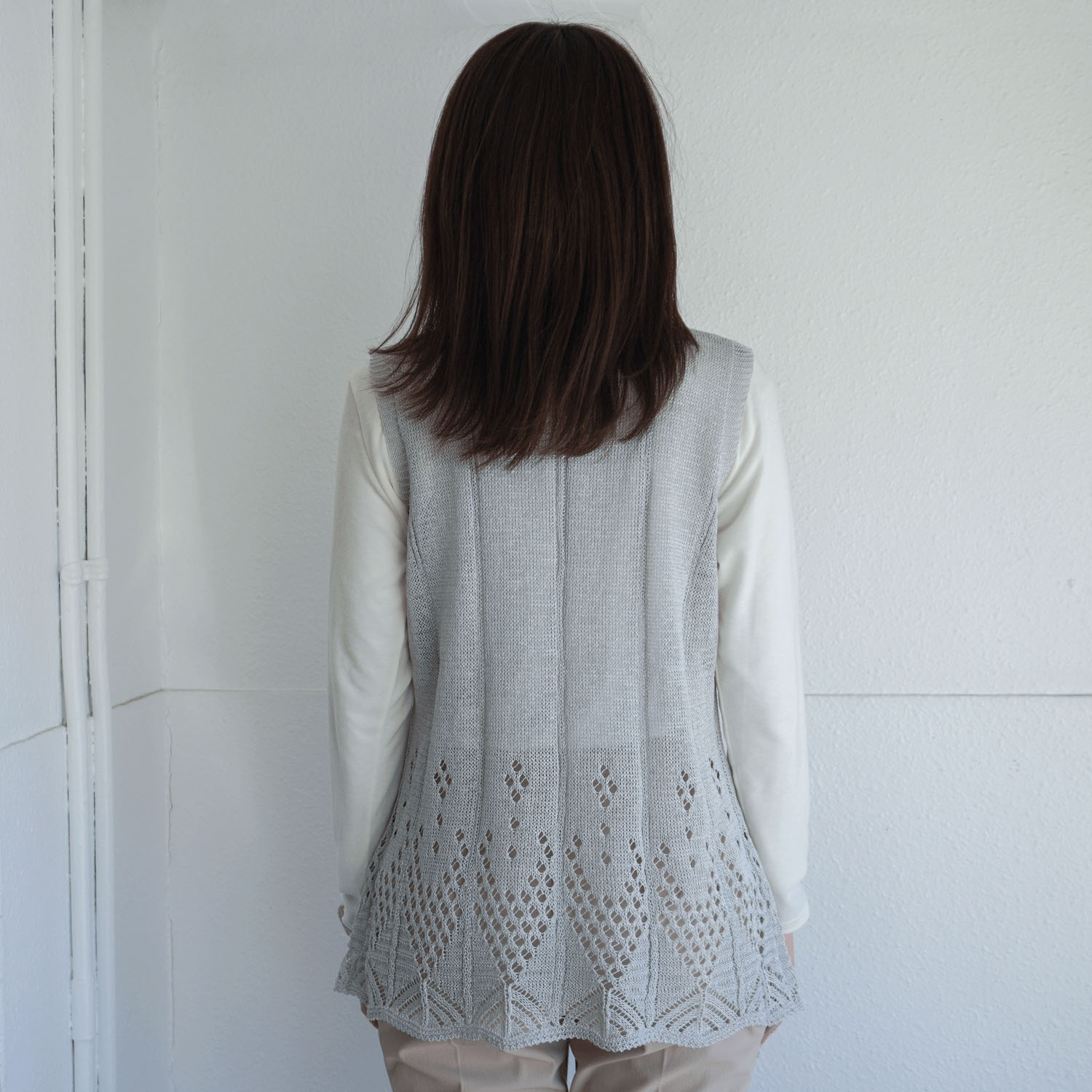 抄繊糸透かし編みベスト - 画像3