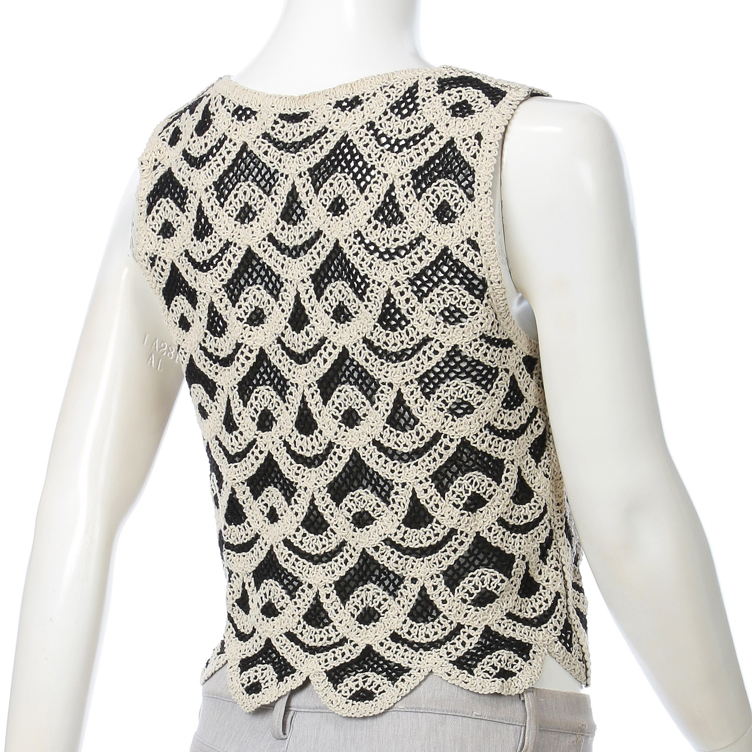 VERITE クロシェ風ニットベスト - 画像4