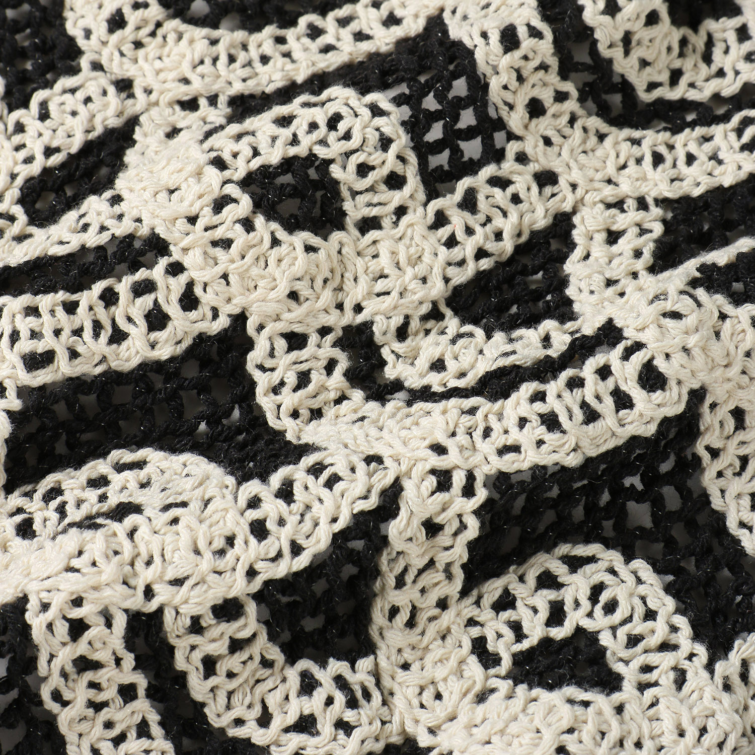 VERITE クロシェ風ニットベスト - 画像5