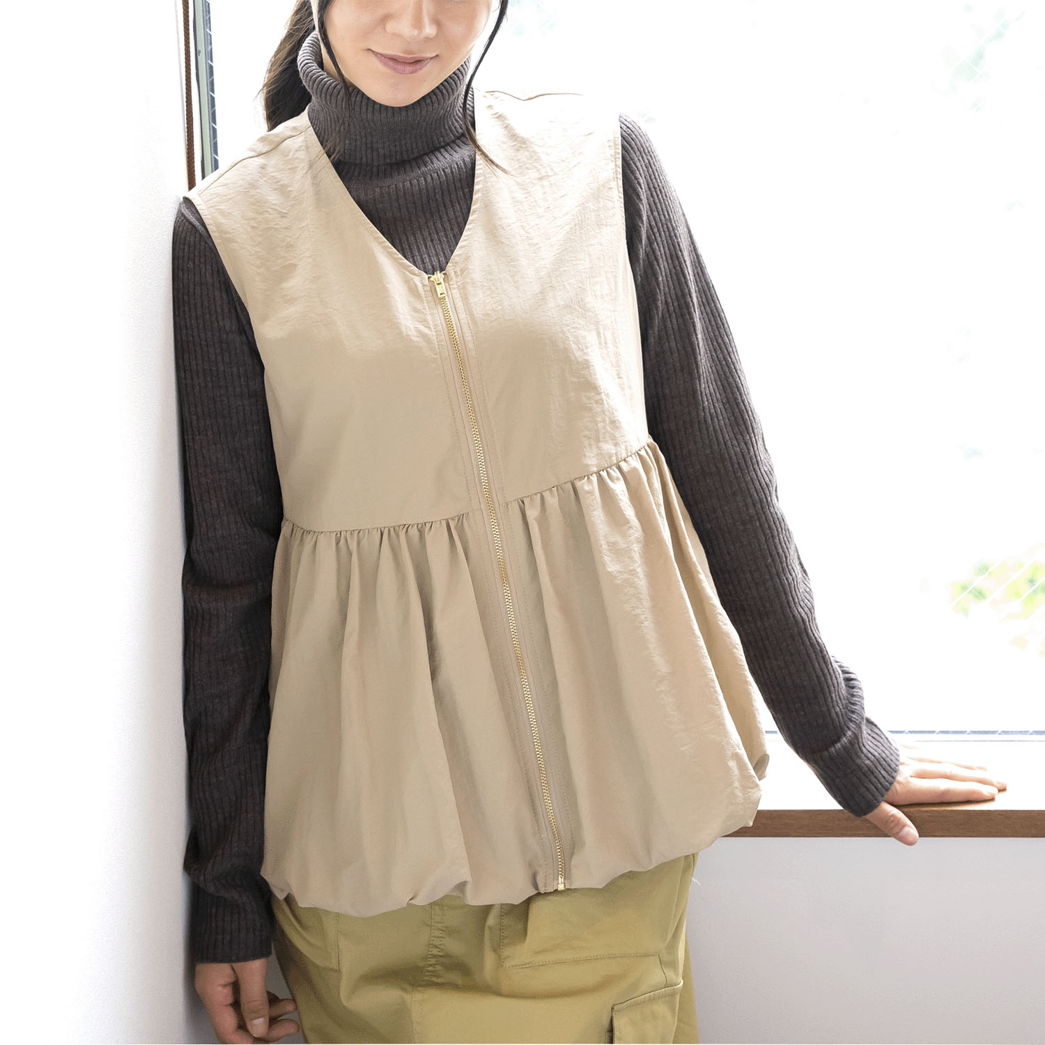 【＋me】ペプラムジレ