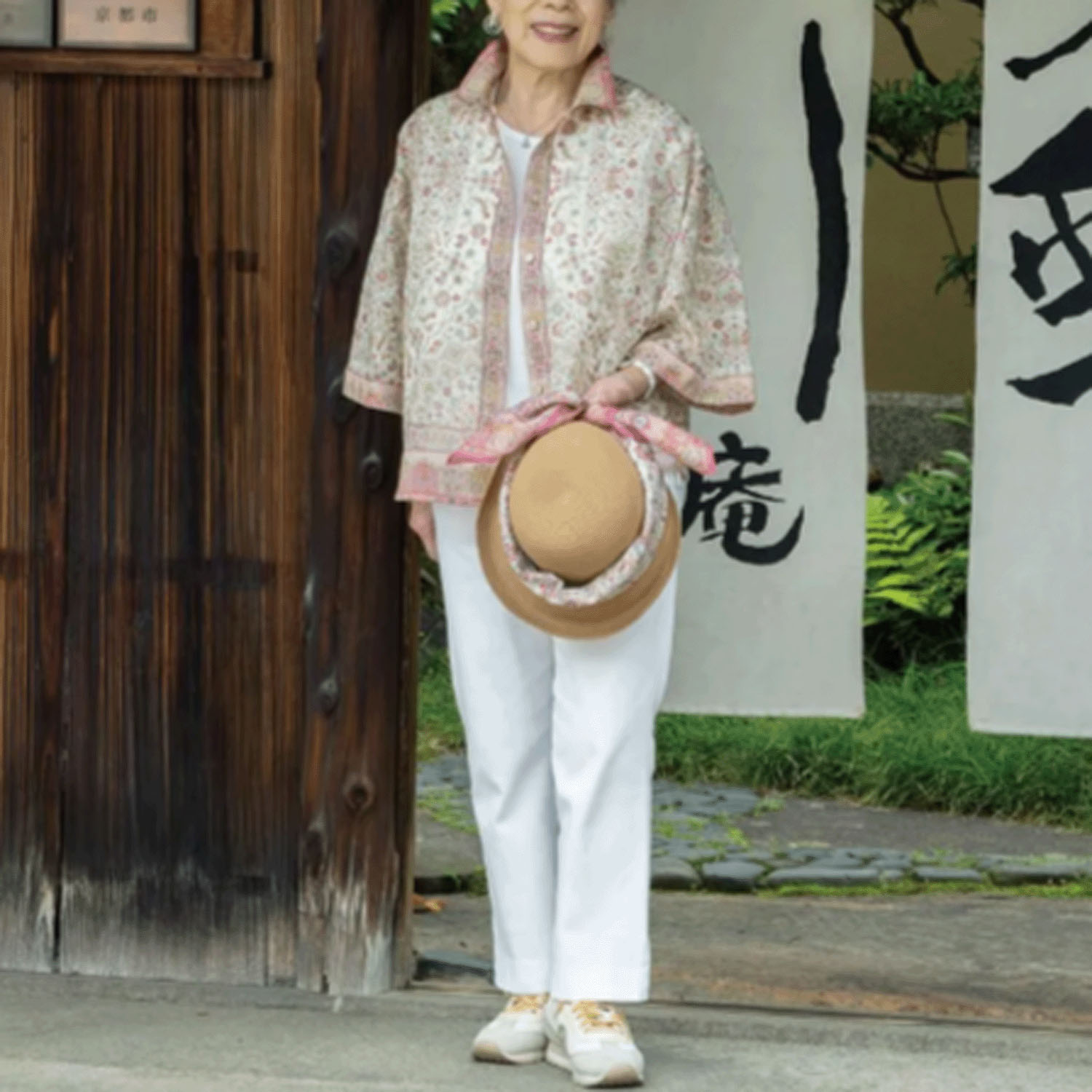 【ETONET限定】シルクロード 袖山タックシャツブラウス コンスタンティノープル - 画像2